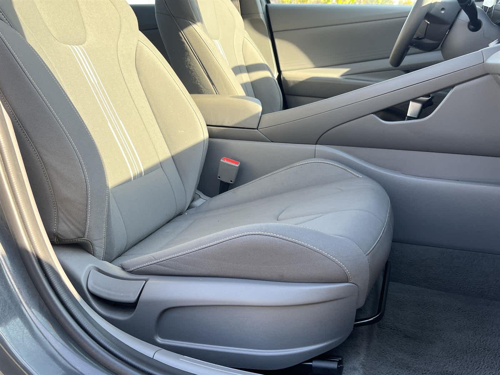 Thumbnail: 2024 Hyundai Elantra - 16