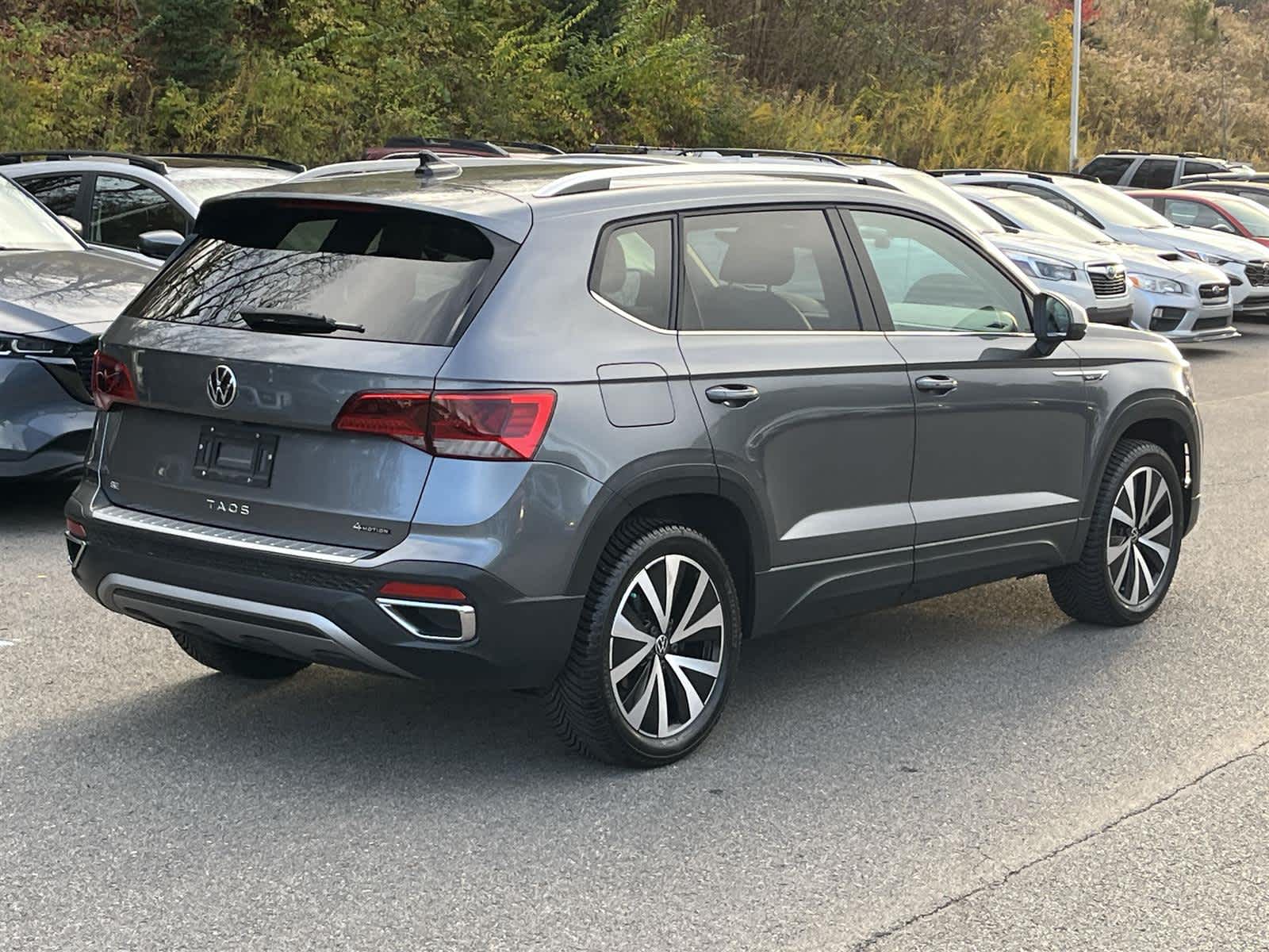 Thumbnail: 2022 Volkswagen Taos - 5