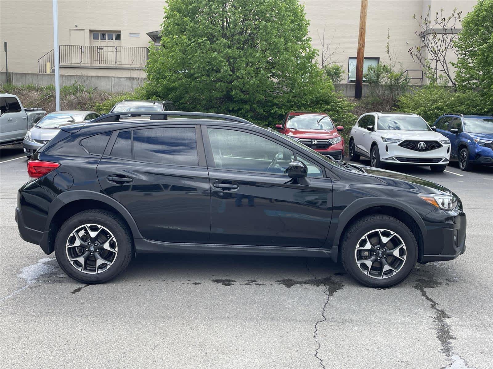 Thumbnail: 2019 Subaru Crosstrek - 3