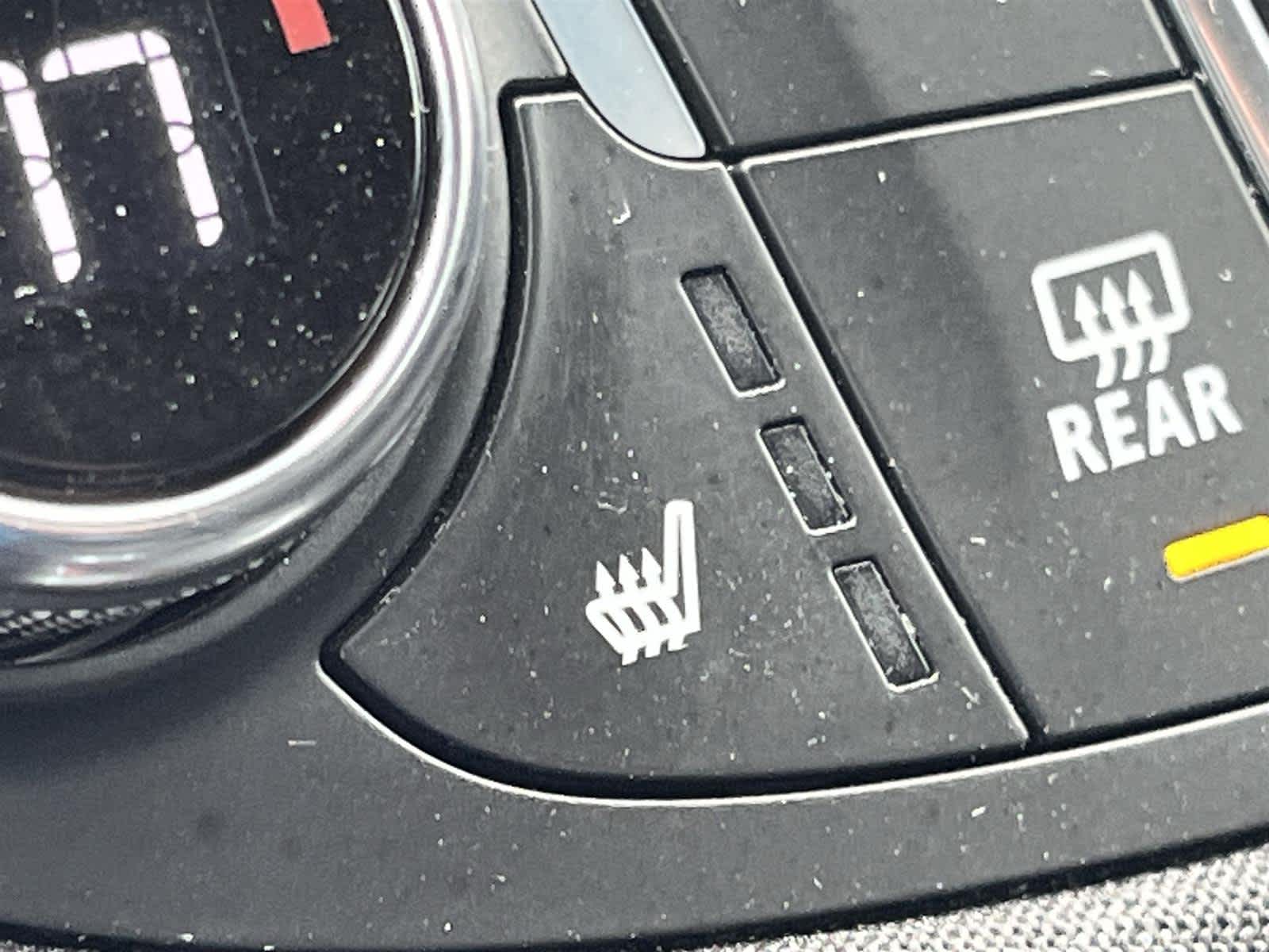 Thumbnail: 2023 Chevrolet Malibu - 23