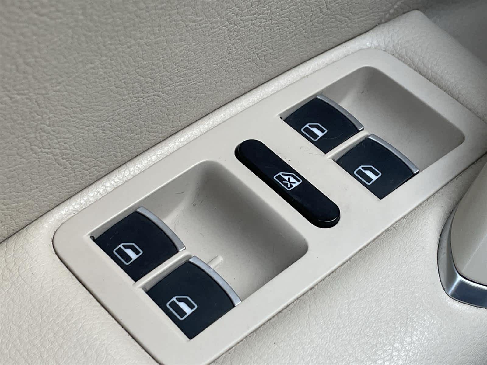 Thumbnail: 2016 Volkswagen Passat - 26