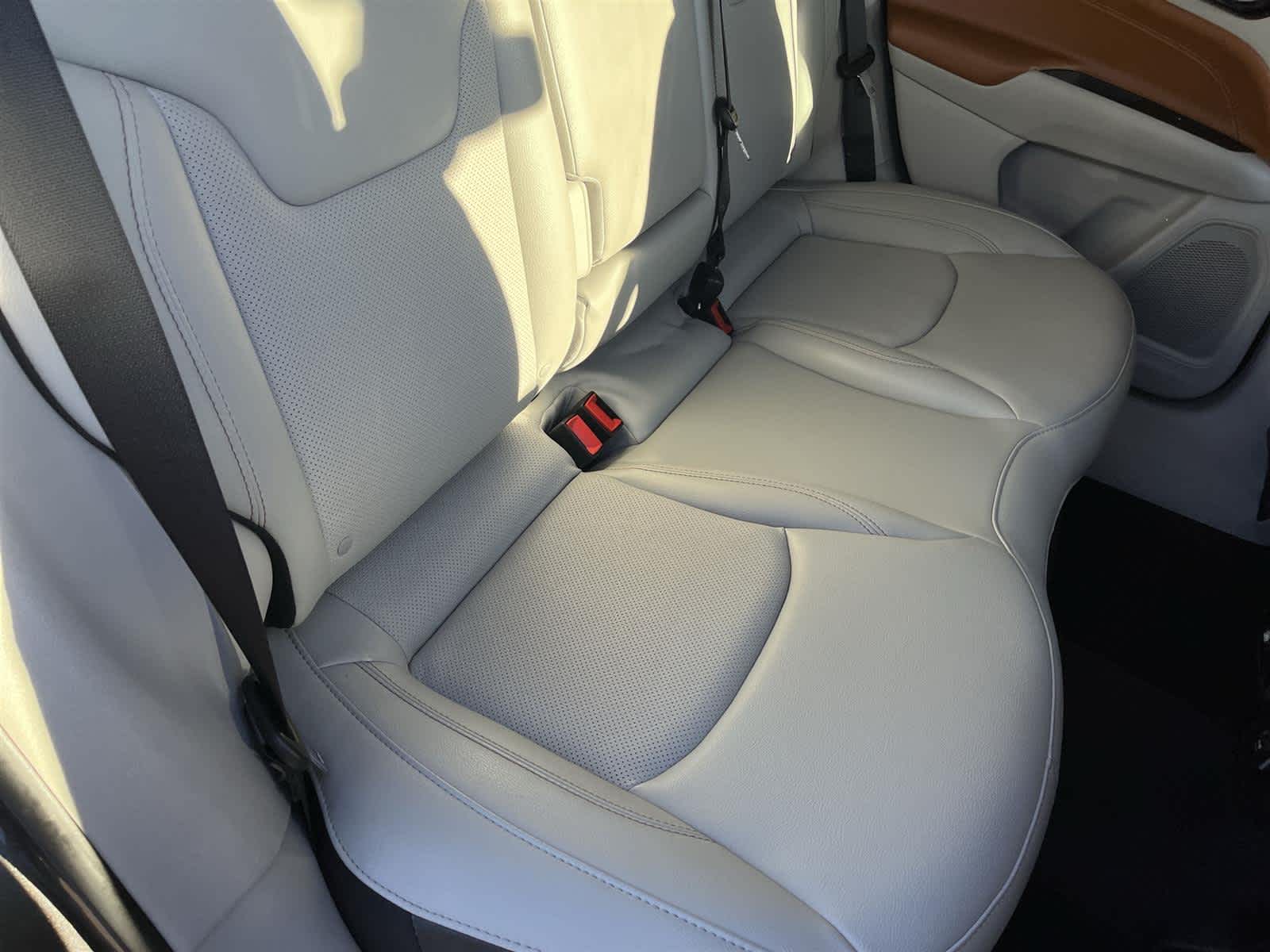 Thumbnail: 2022 Jeep Compass - 17