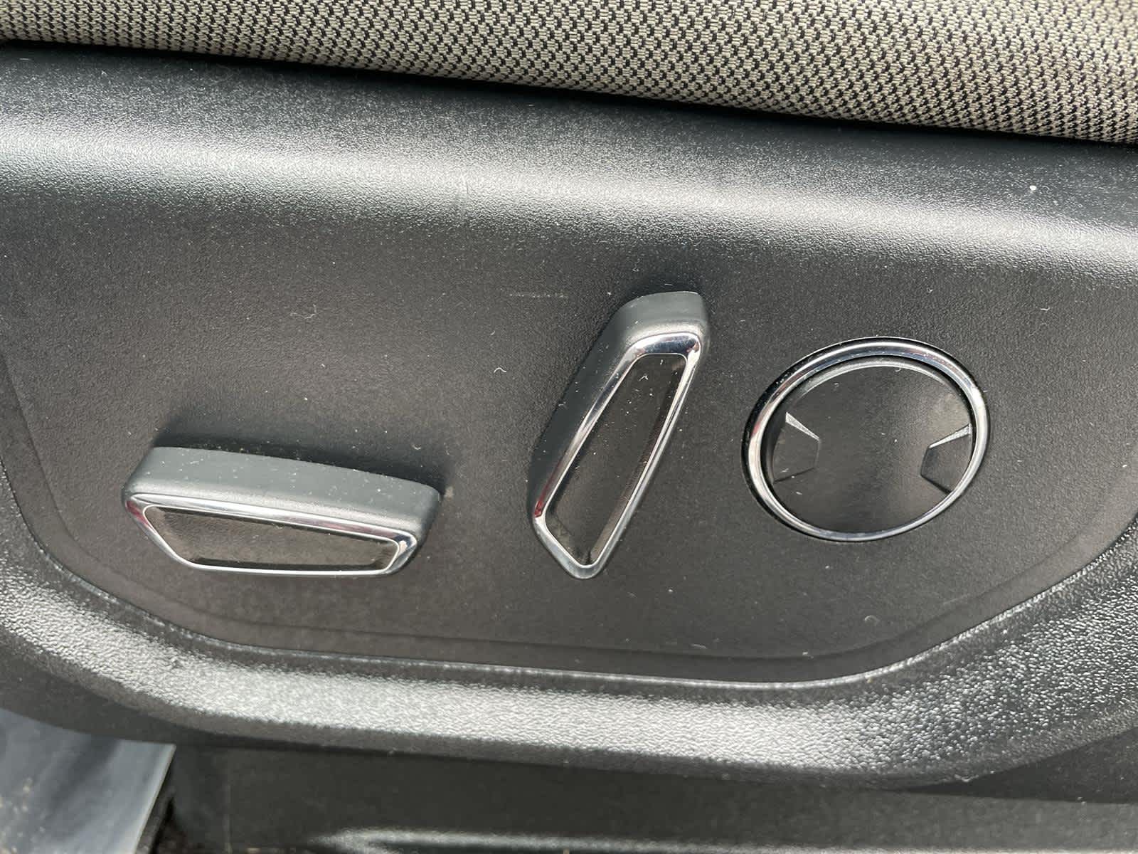 Thumbnail: 2016 Ford F-150 - 13