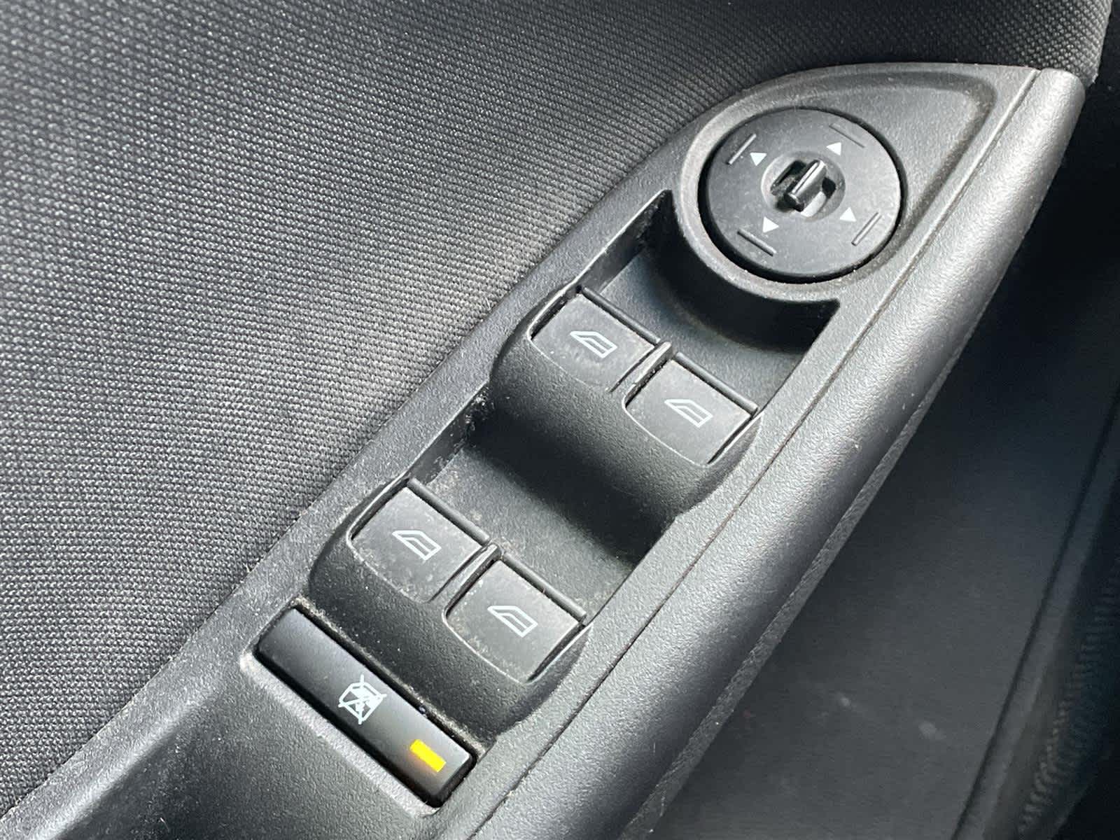 Thumbnail: 2018 Ford Focus - 16