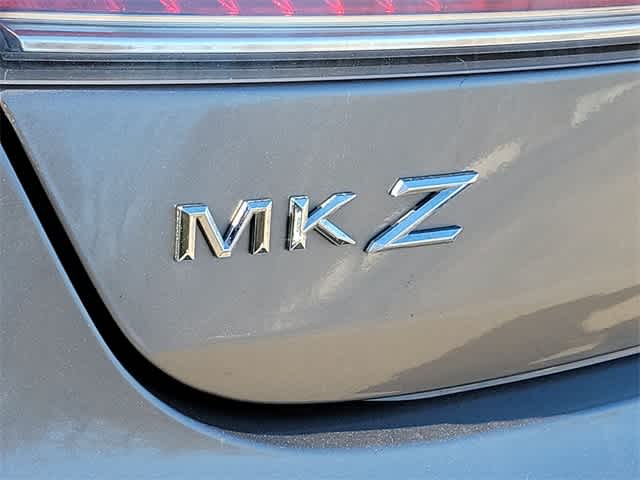 2016 Lincoln MKZ  23
