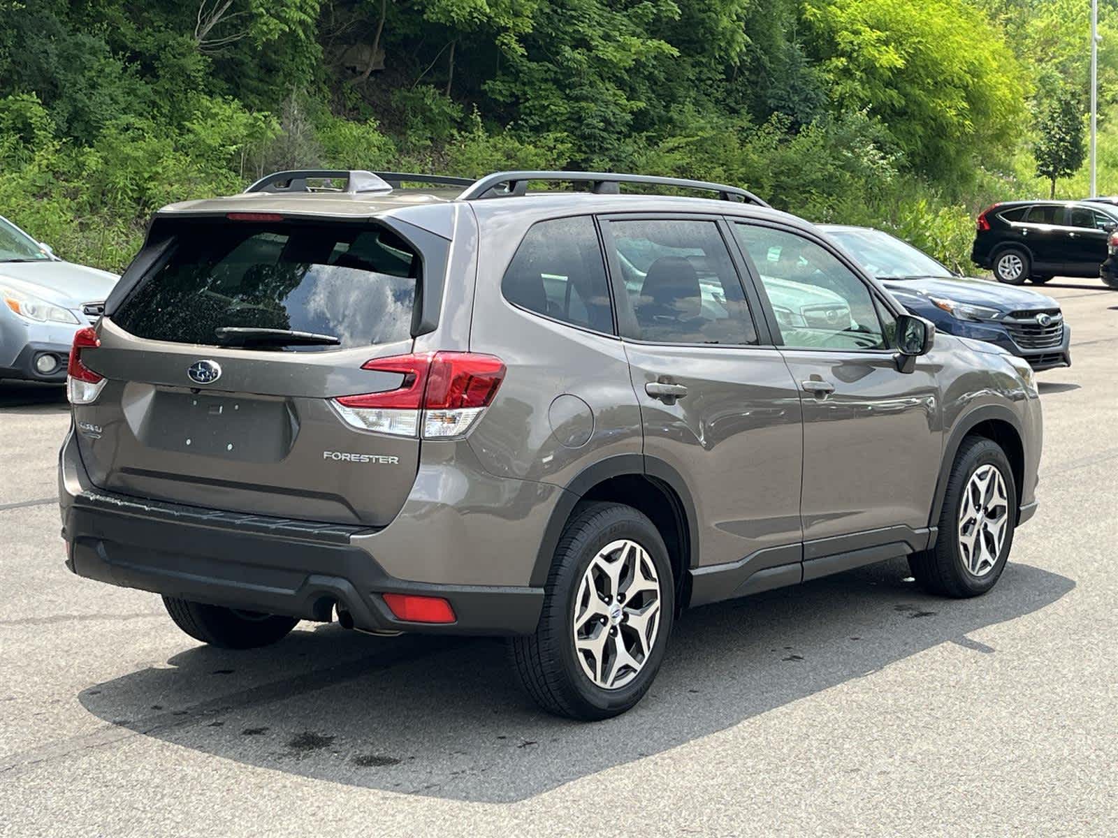 2022 Subaru Forester Premium 5