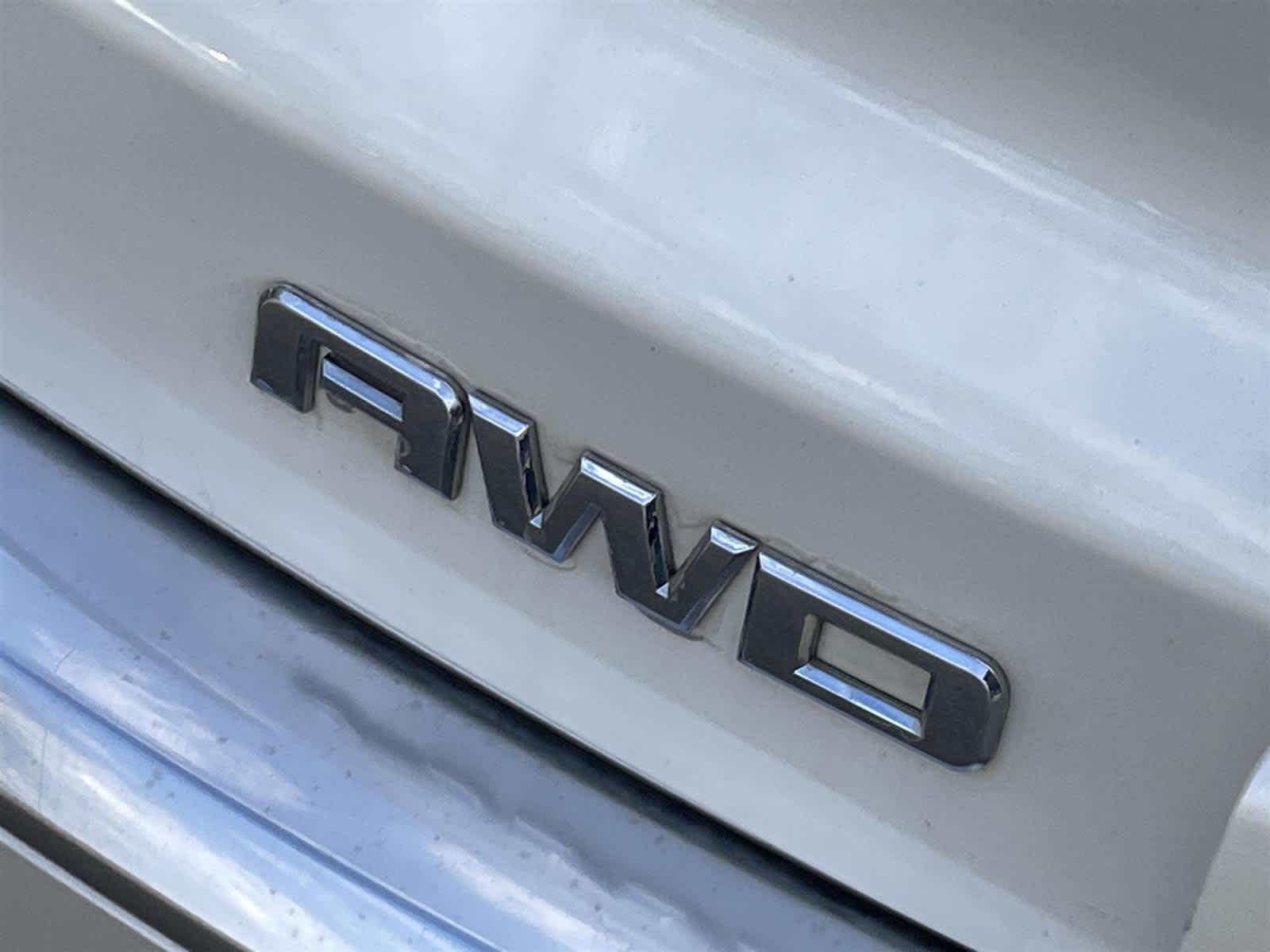 Thumbnail: 2013 GMC Acadia - 10