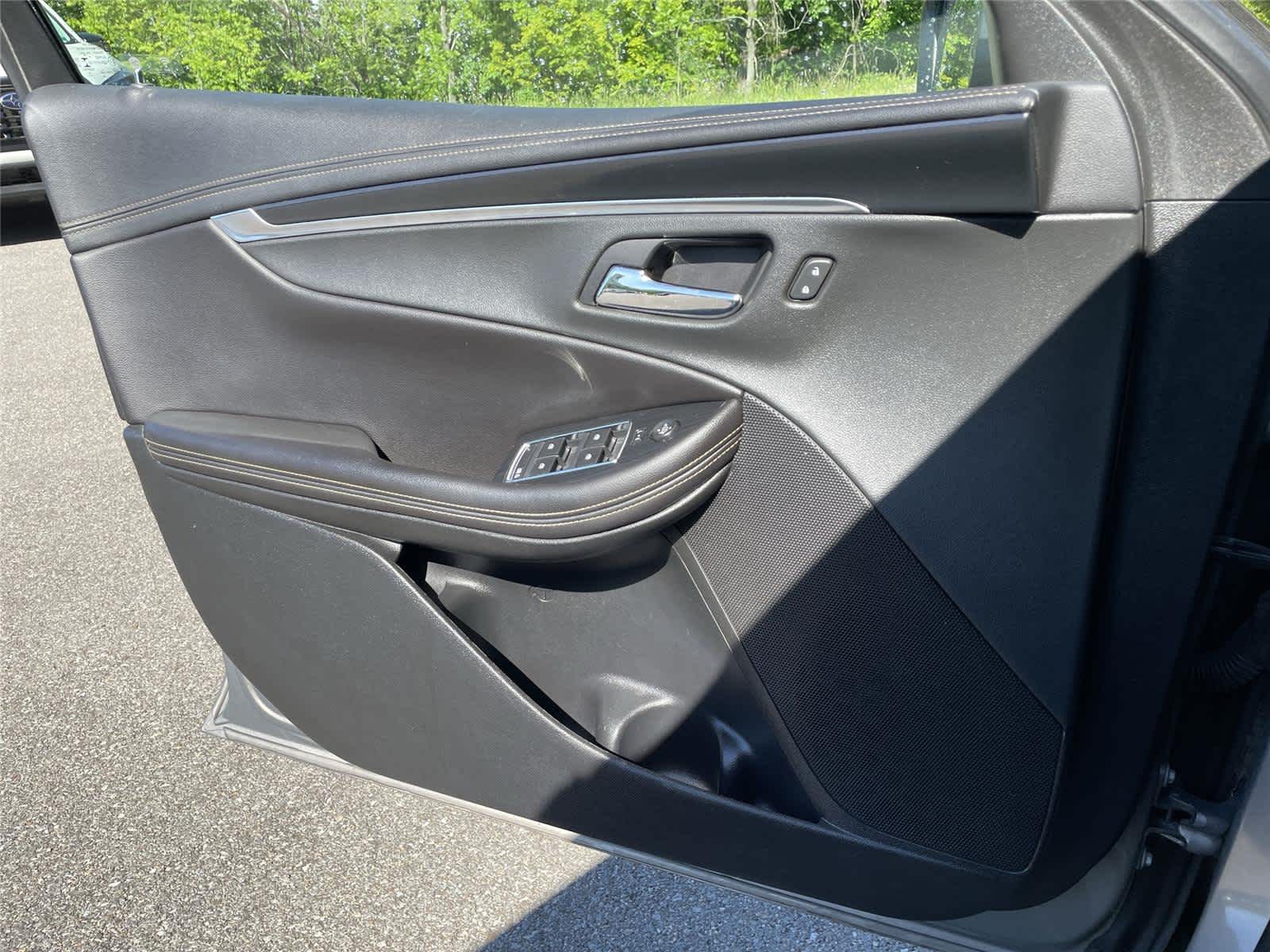 Thumbnail: 2019 Chevrolet Impala - 24