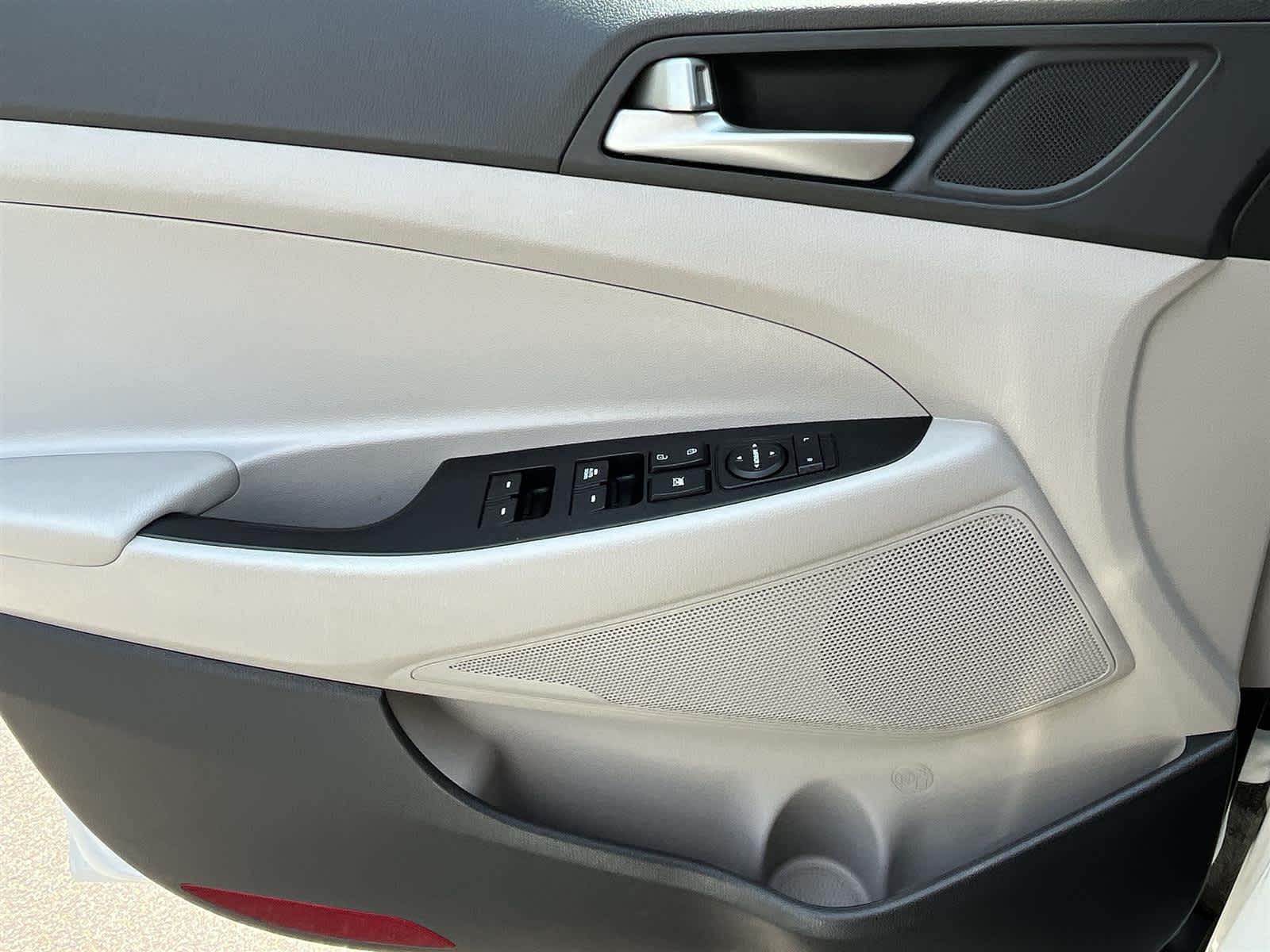 Thumbnail: 2018 Hyundai Tucson - 21