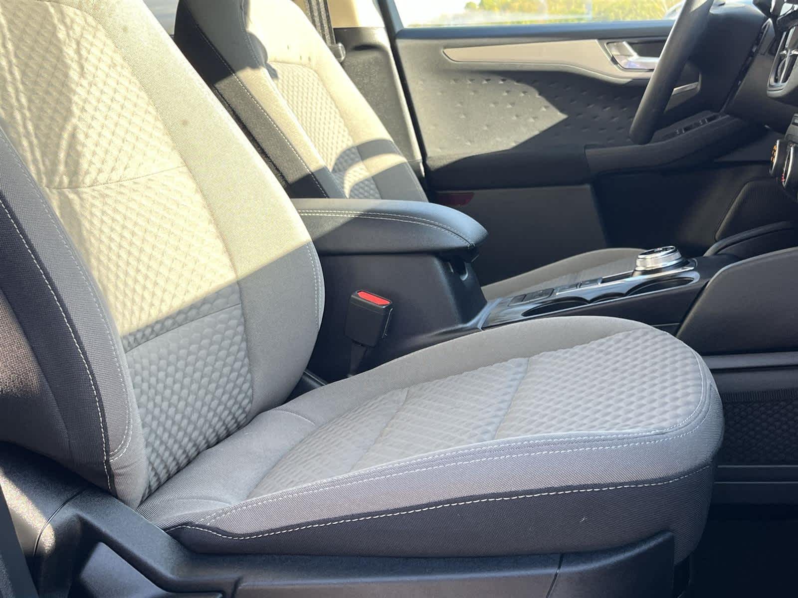 Thumbnail: 2020 Ford Escape - 17