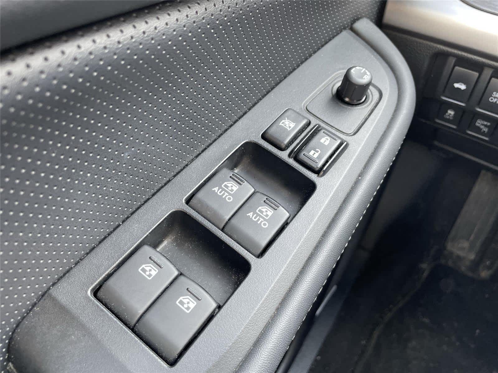 Thumbnail: 2015 Subaru Legacy - 18