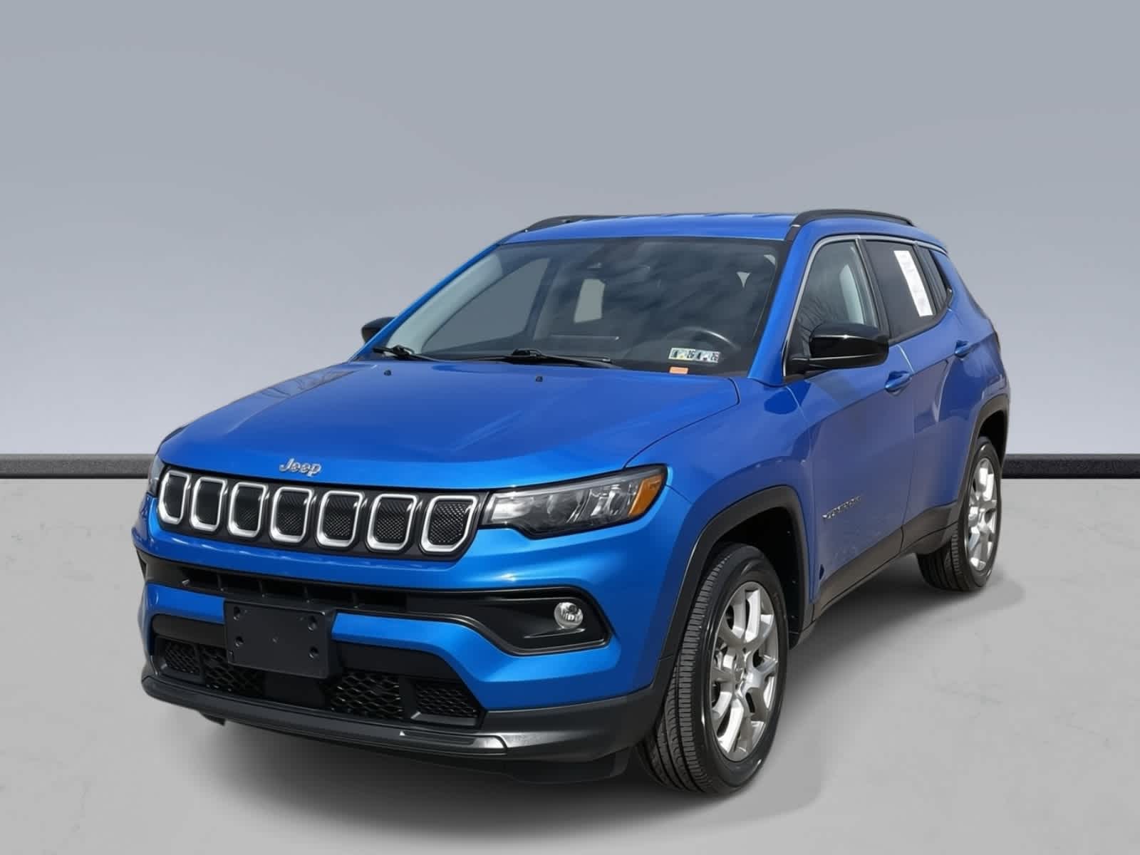 2022 Jeep Compass Latitude -
                  Mcmurray, PA