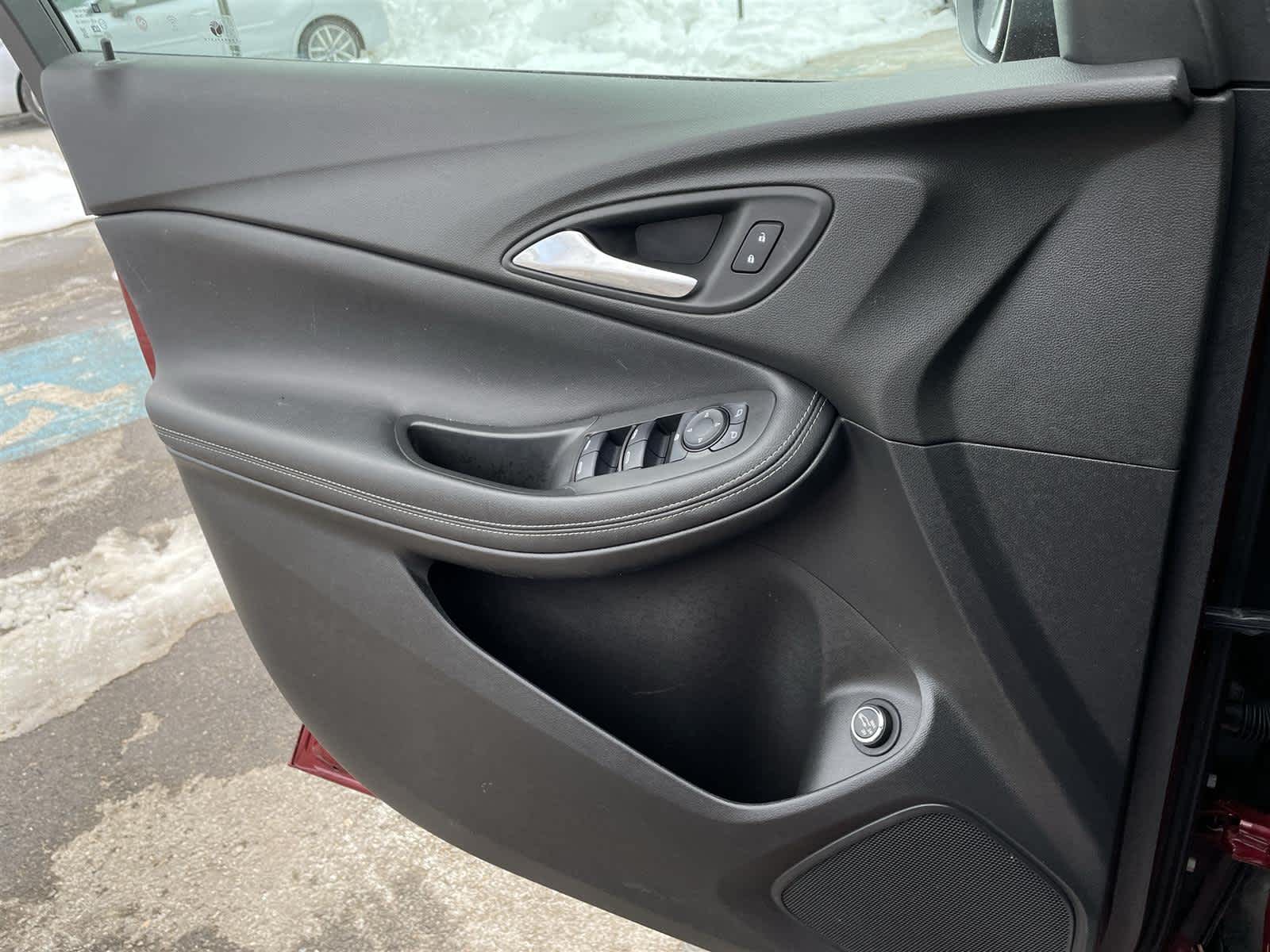 Thumbnail: 2023 Buick Encore GX - 25