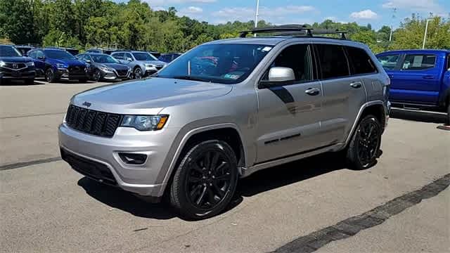 2019 Jeep Grand Cherokee Altitude 4