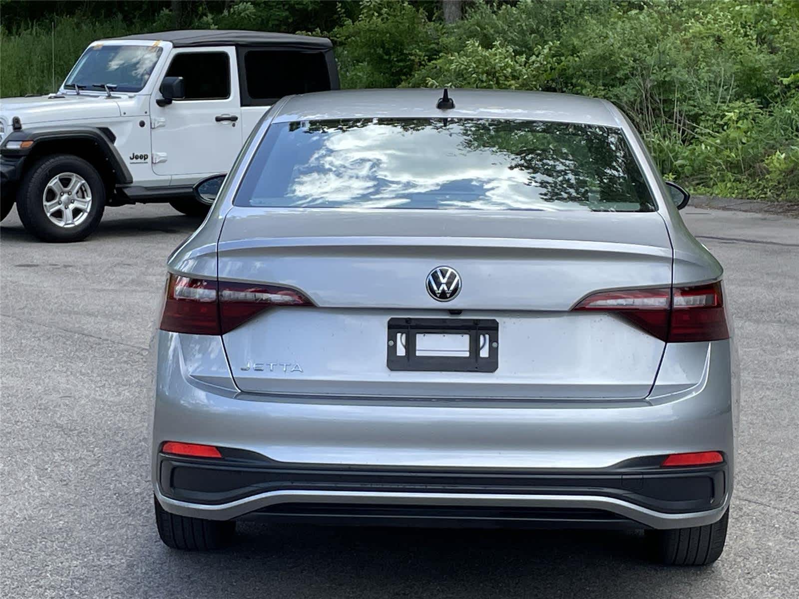 Thumbnail: 2024 Volkswagen Jetta - 4