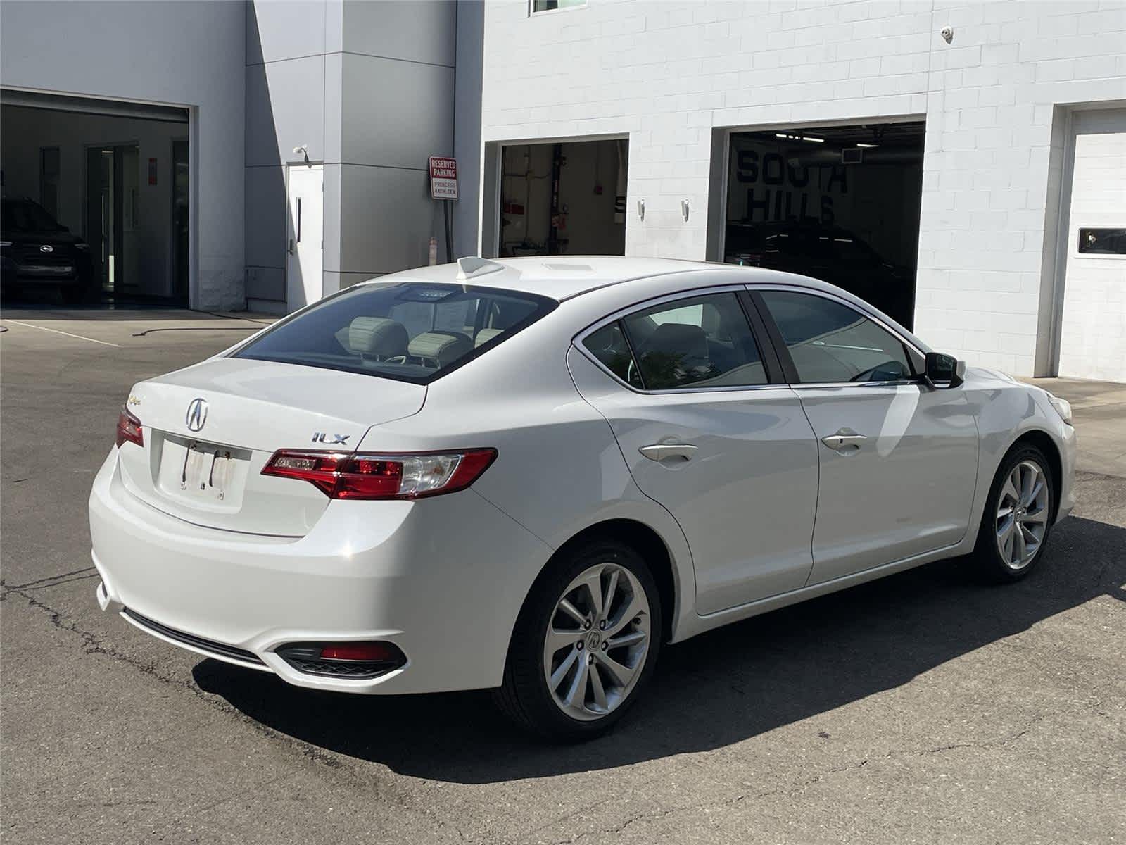 Thumbnail: 2016 Acura ILX - 3