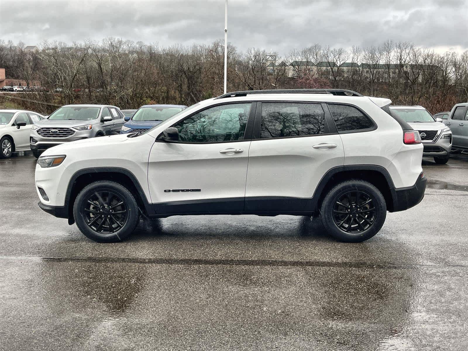 Thumbnail: 2023 Jeep Cherokee - 2