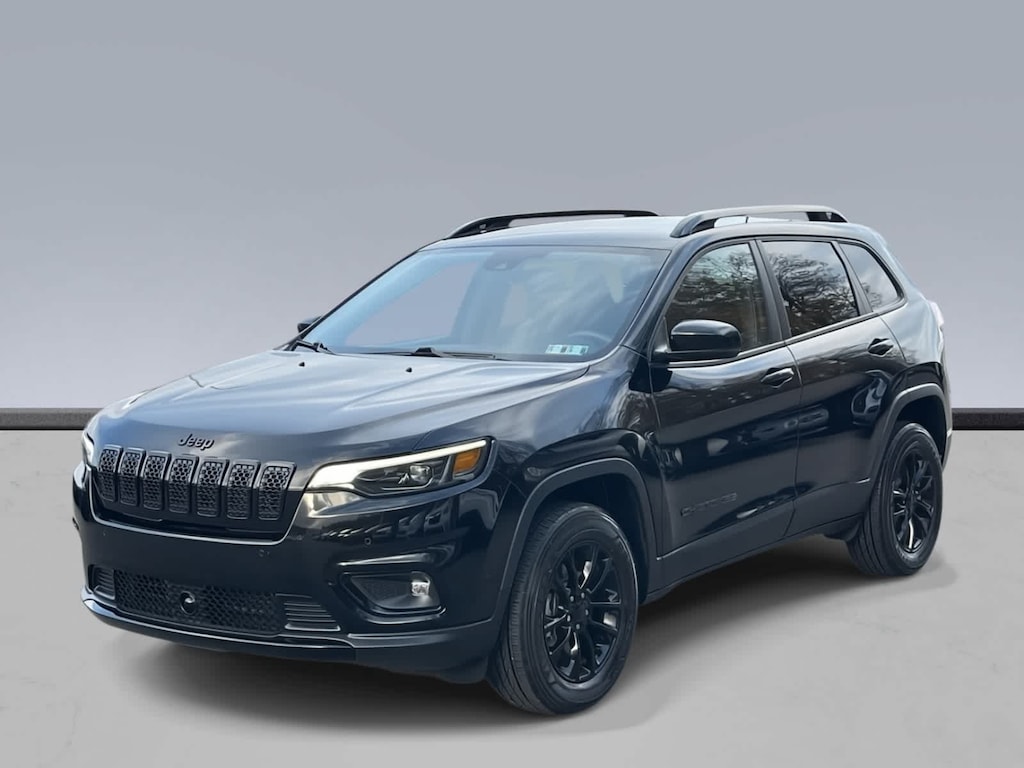 Used 2023 Jeep Cherokee Altitude Lux SUV