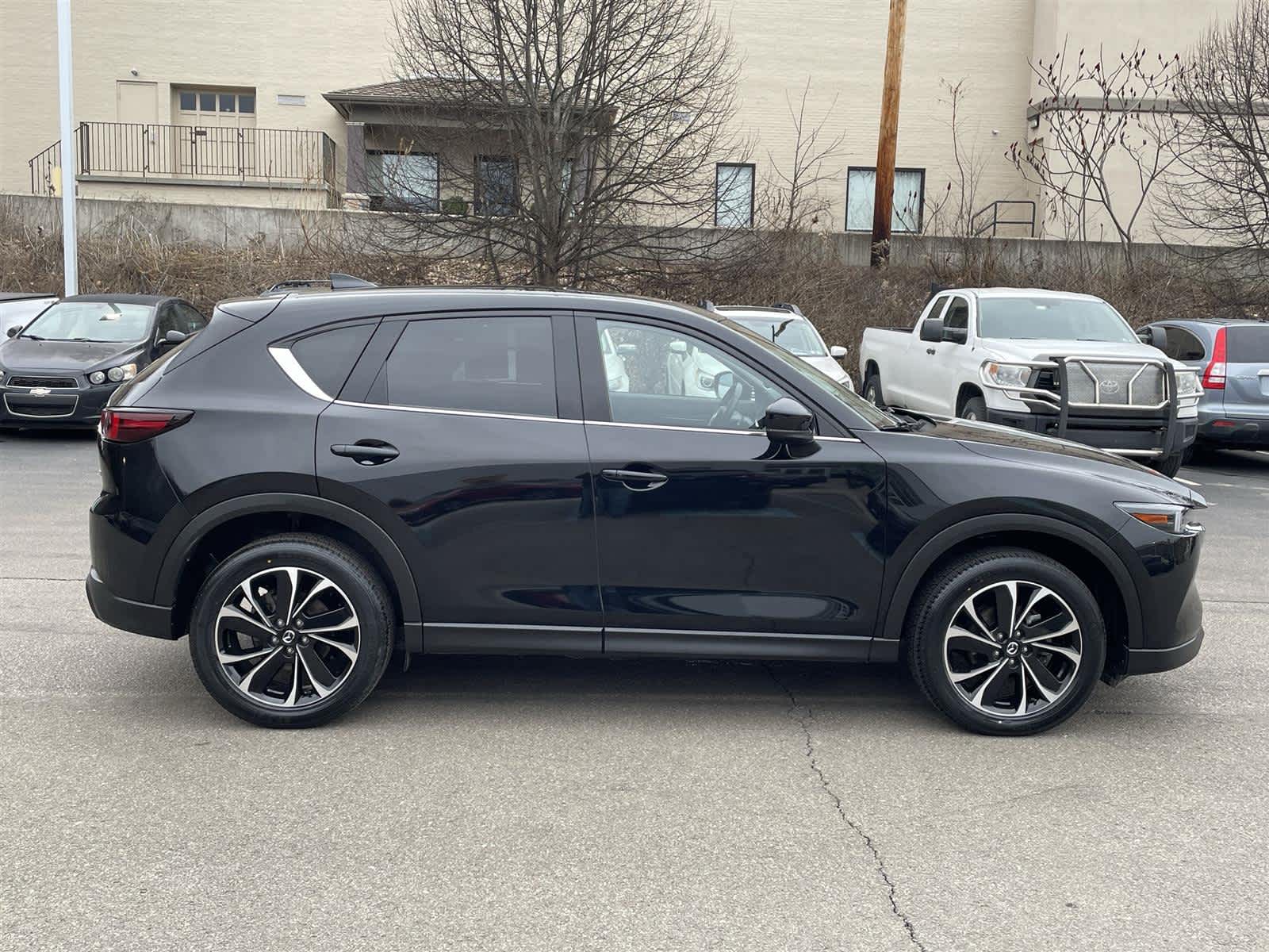 Thumbnail: 2023 Mazda CX-5 - 6
