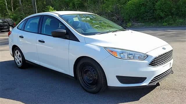 2016 Ford Focus S 2