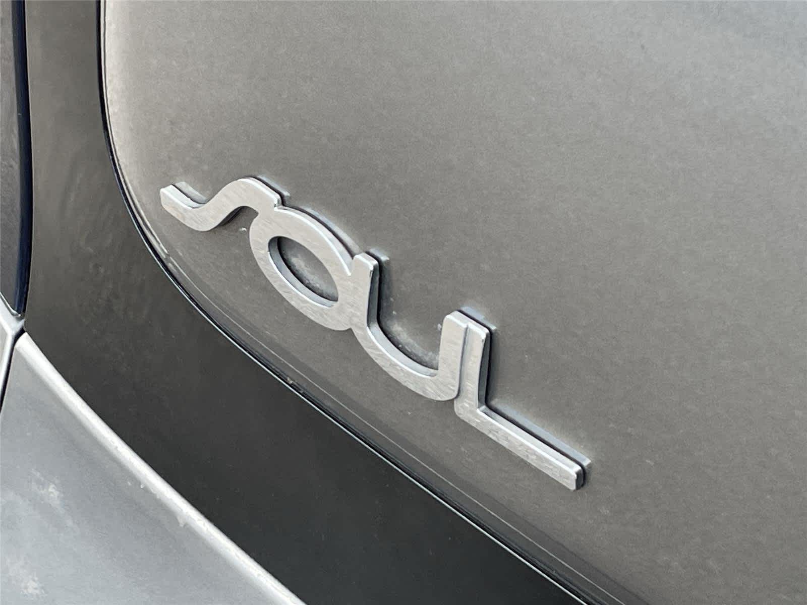 Thumbnail: 2016 Kia Soul - 10