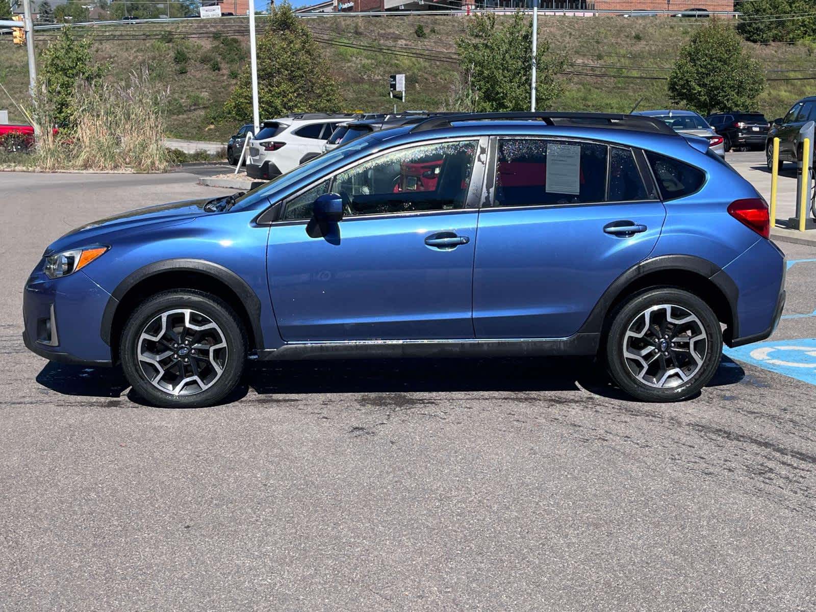 Thumbnail: 2017 Subaru Crosstrek - 2