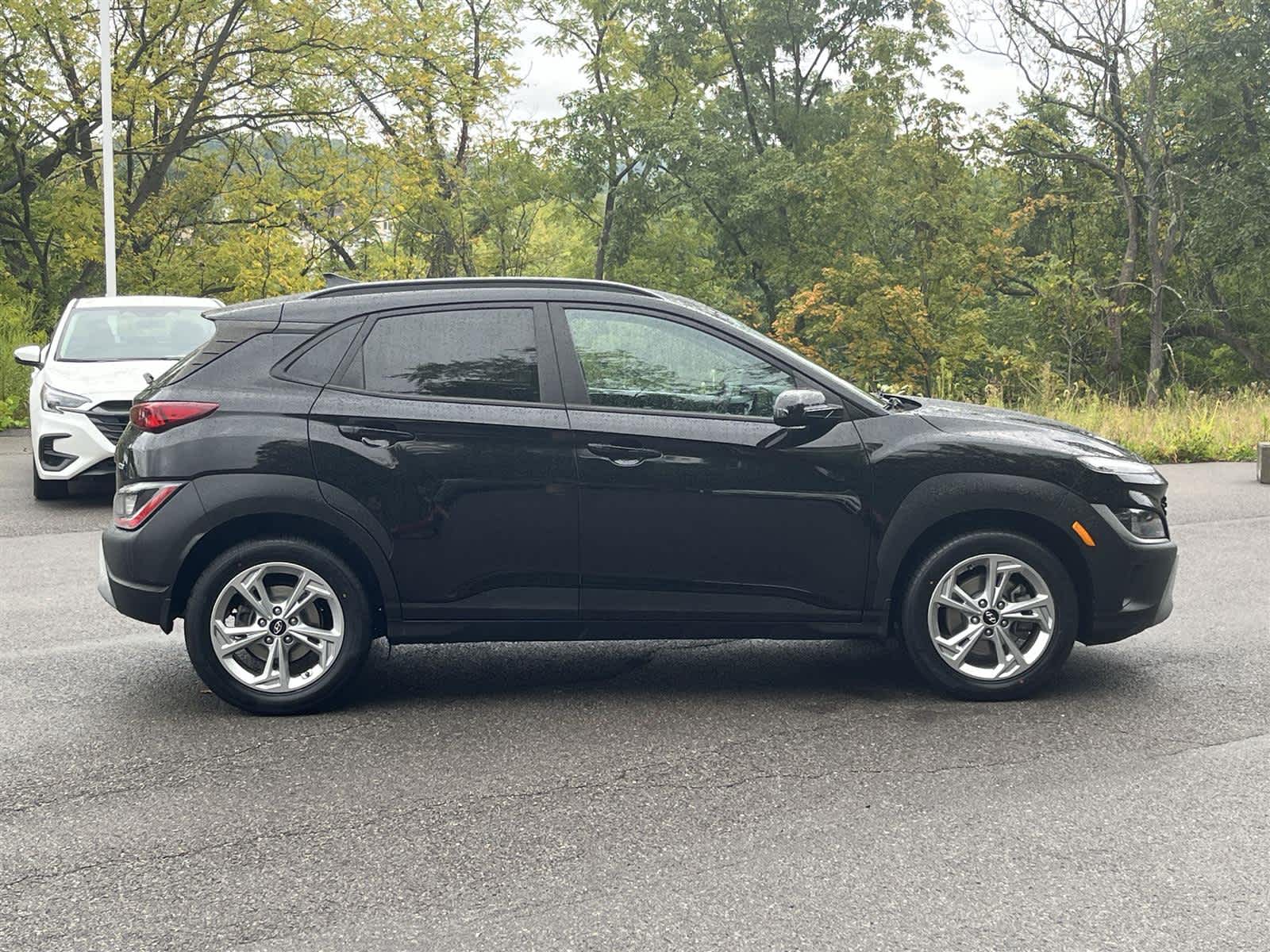 Thumbnail: 2022 Hyundai Kona - 6