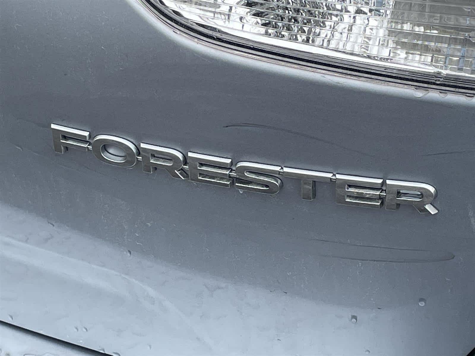 2022 Subaru Forester Limited 10
