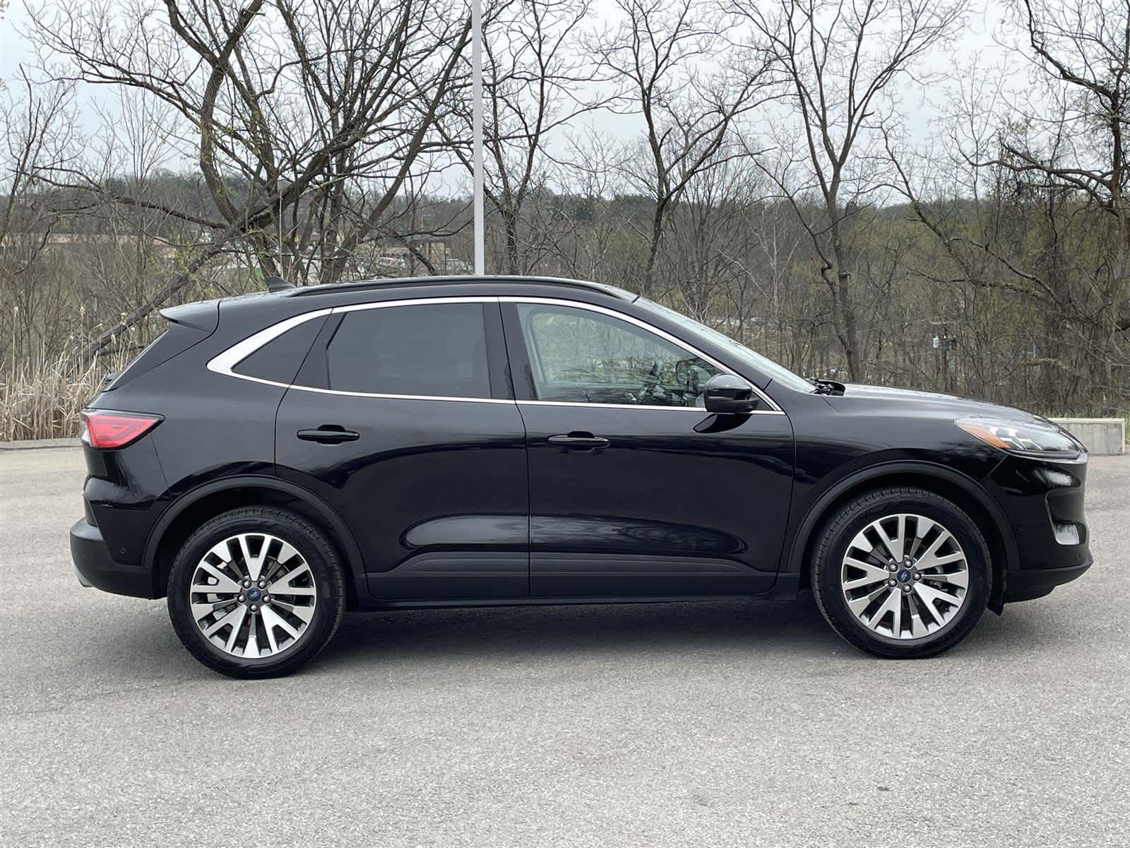 2020 Ford Escape Titanium 6