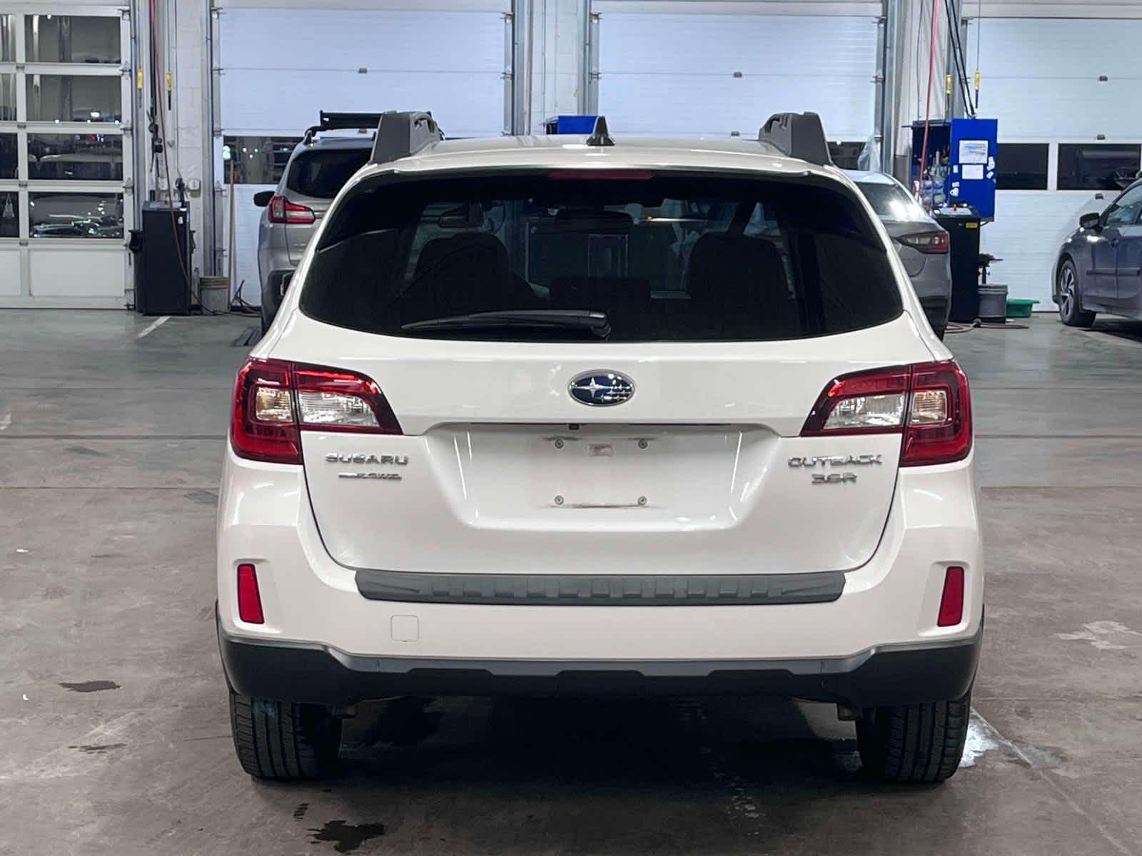 Thumbnail: 2016 Subaru Outback - 4