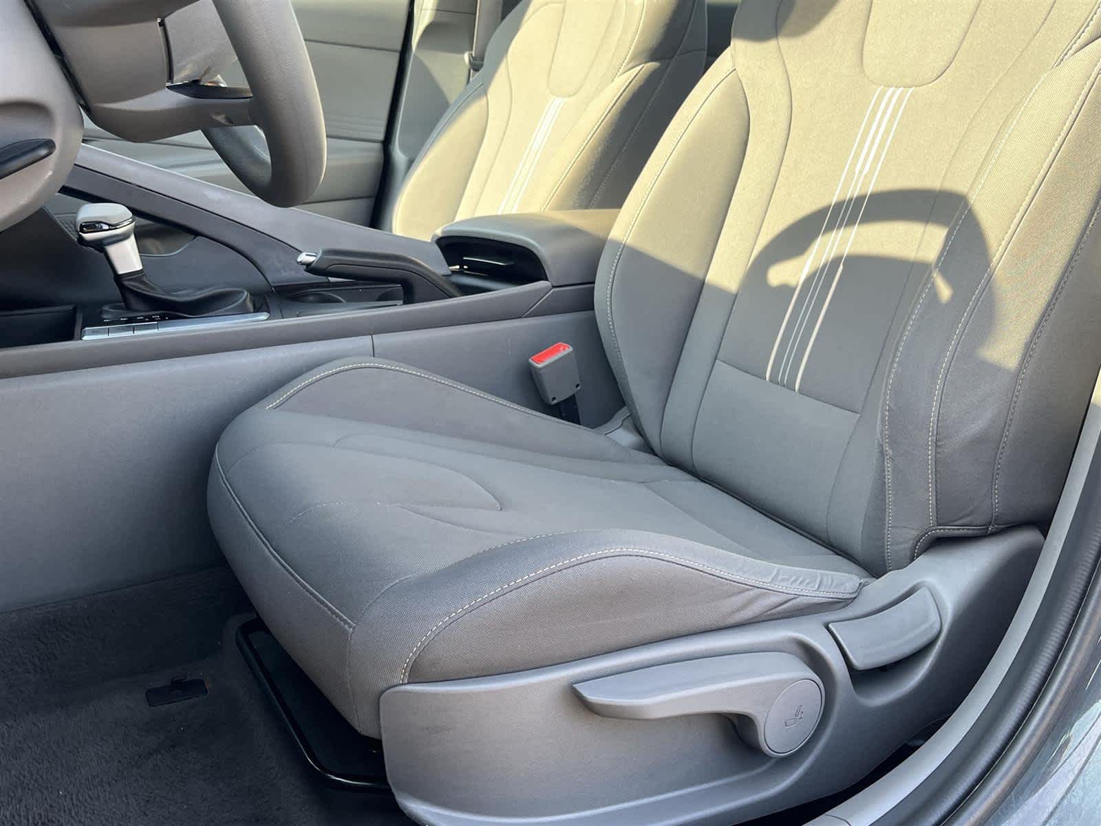 Thumbnail: 2024 Hyundai Elantra - 12