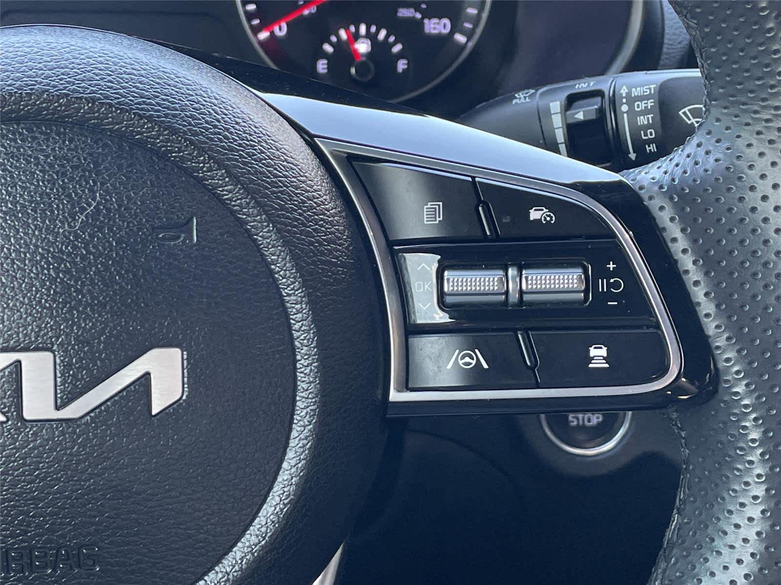 Thumbnail: 2023 Kia Forte - 28