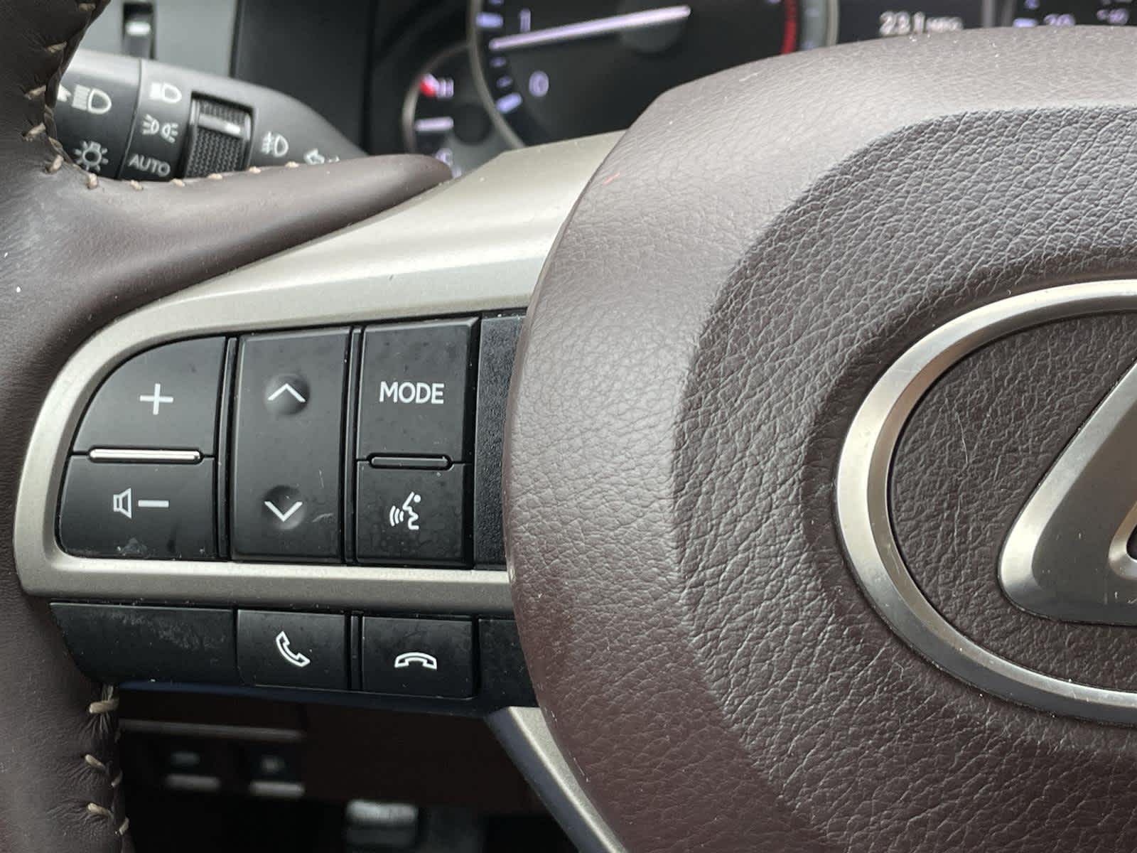 Thumbnail: 2017 Lexus ES - 28