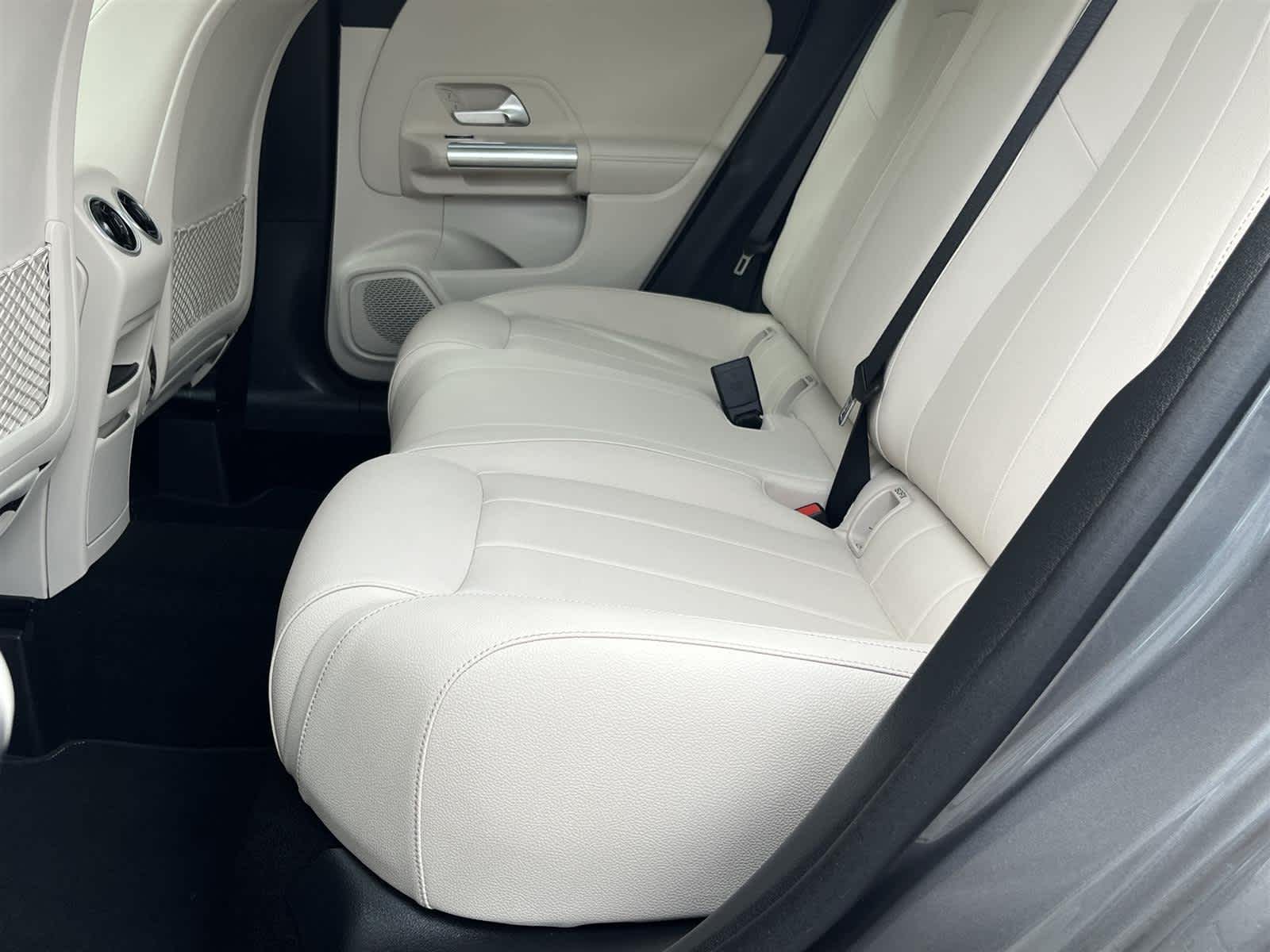 Thumbnail: 2023 Mercedes-Benz GLA - 14