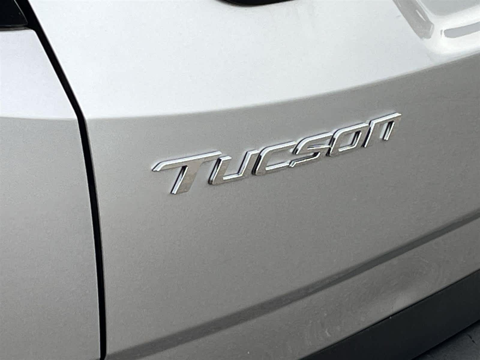 Thumbnail: 2023 Hyundai Tucson - 10