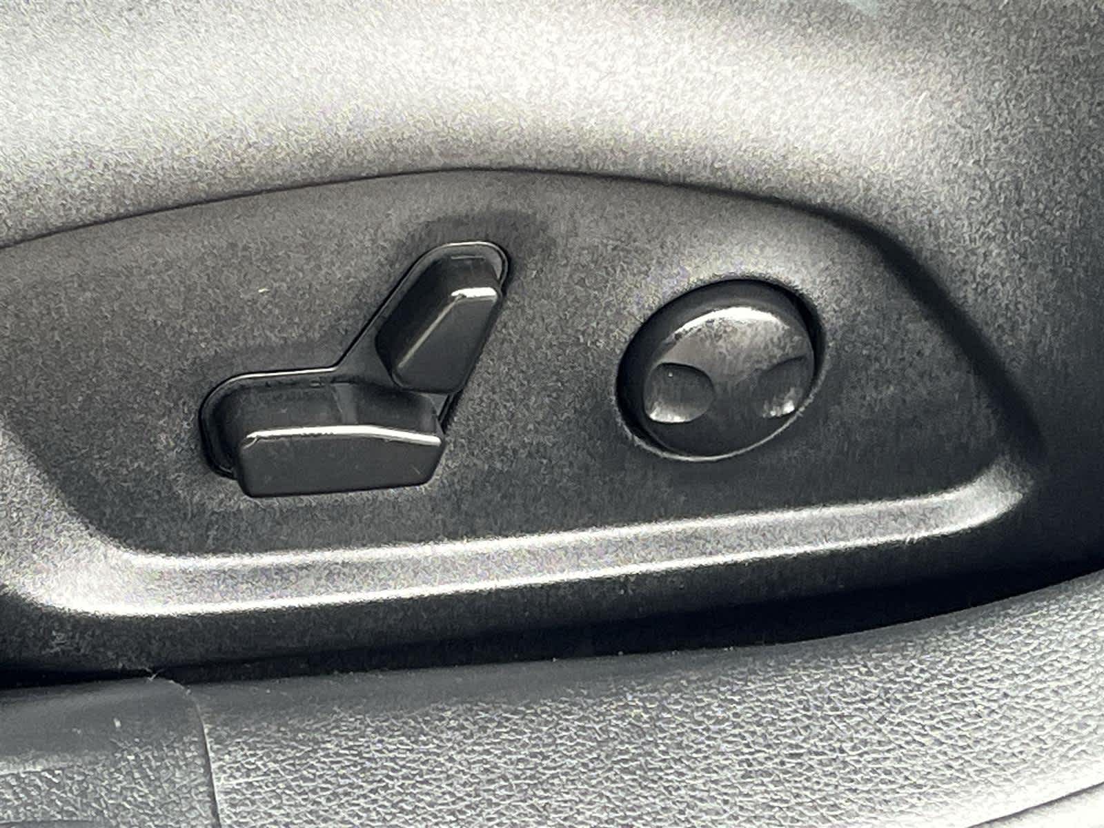 Thumbnail: 2023 Jeep Compass - 13