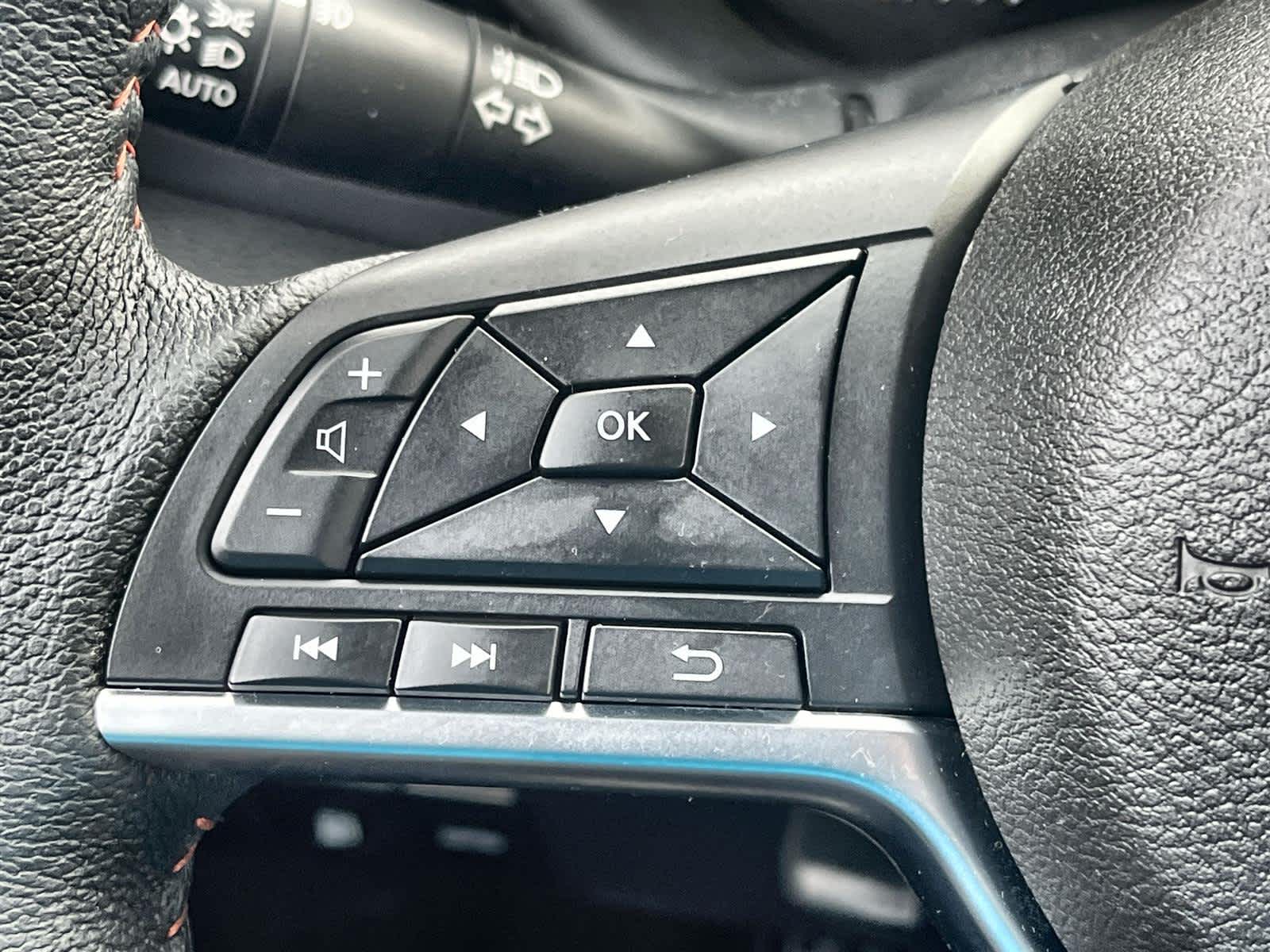 Thumbnail: 2024 Nissan Kicks - 25