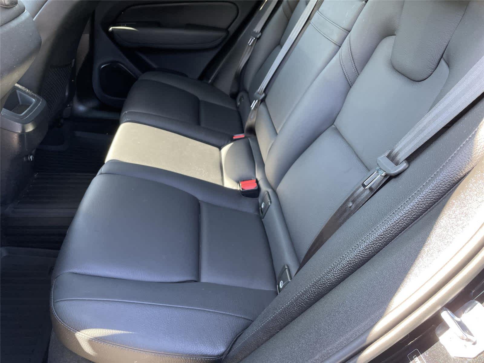 Thumbnail: 2019 Volvo XC60 - 15