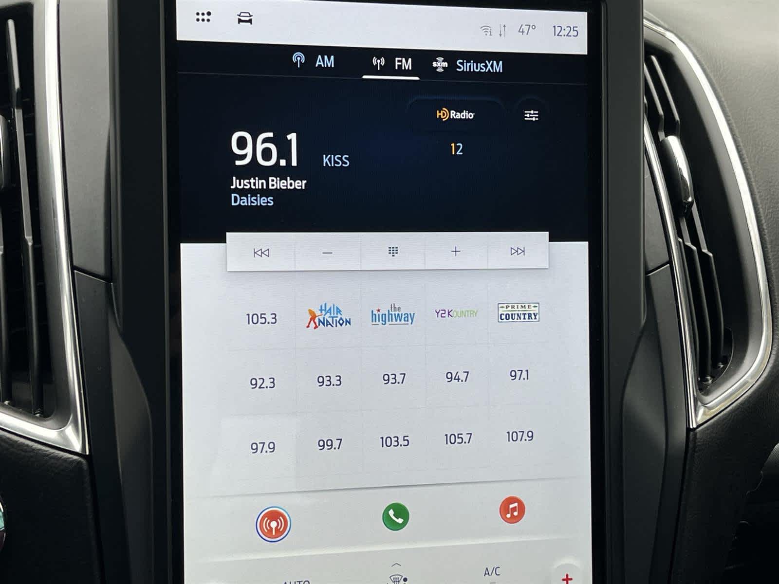 Thumbnail: 2024 Ford Edge - 19