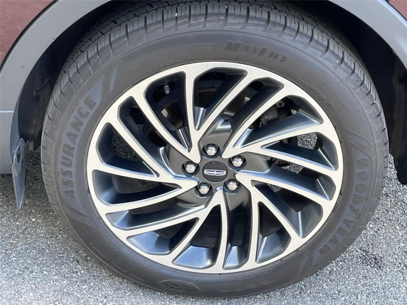 Thumbnail: 2019 Lincoln Nautilus - 8