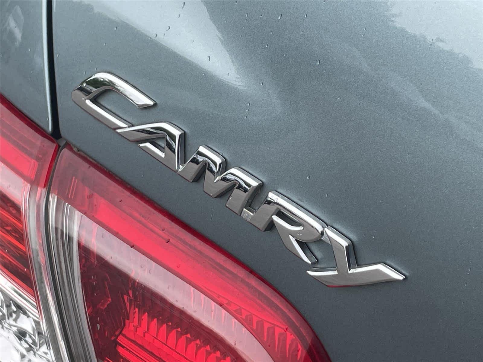Thumbnail: 2010 Toyota Camry - 10