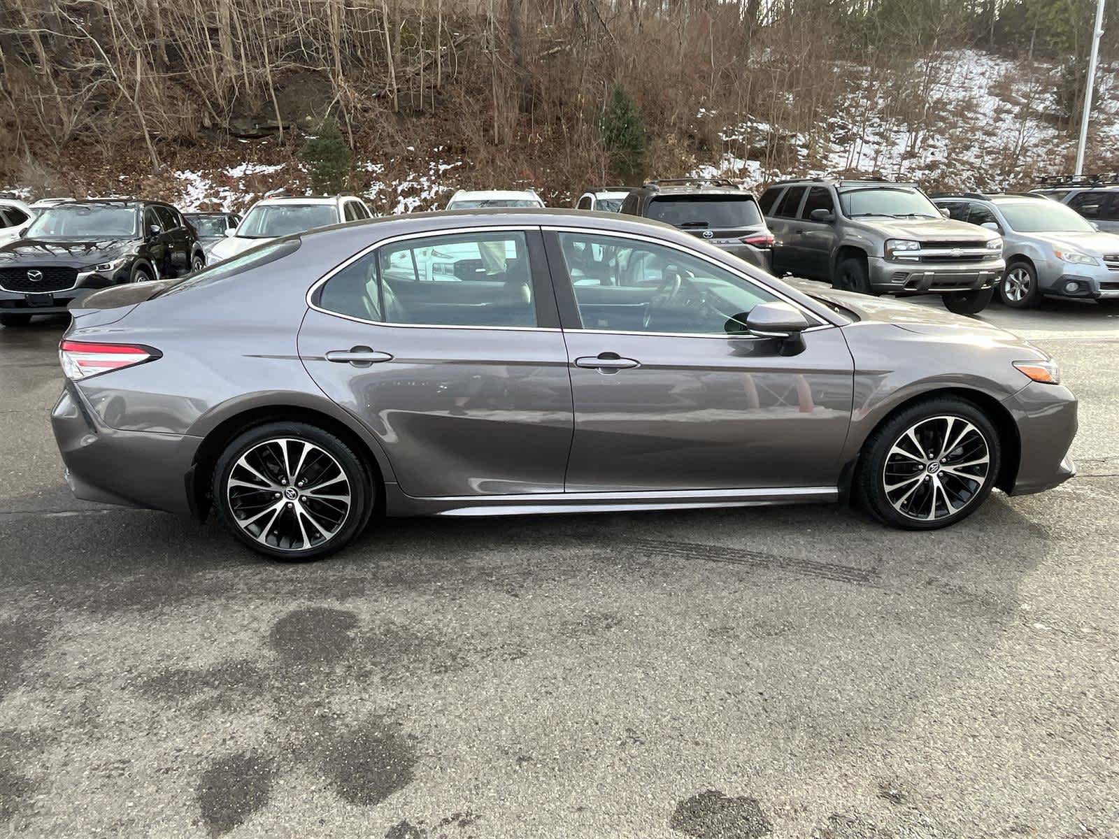 Thumbnail: 2018 Toyota Camry - 6