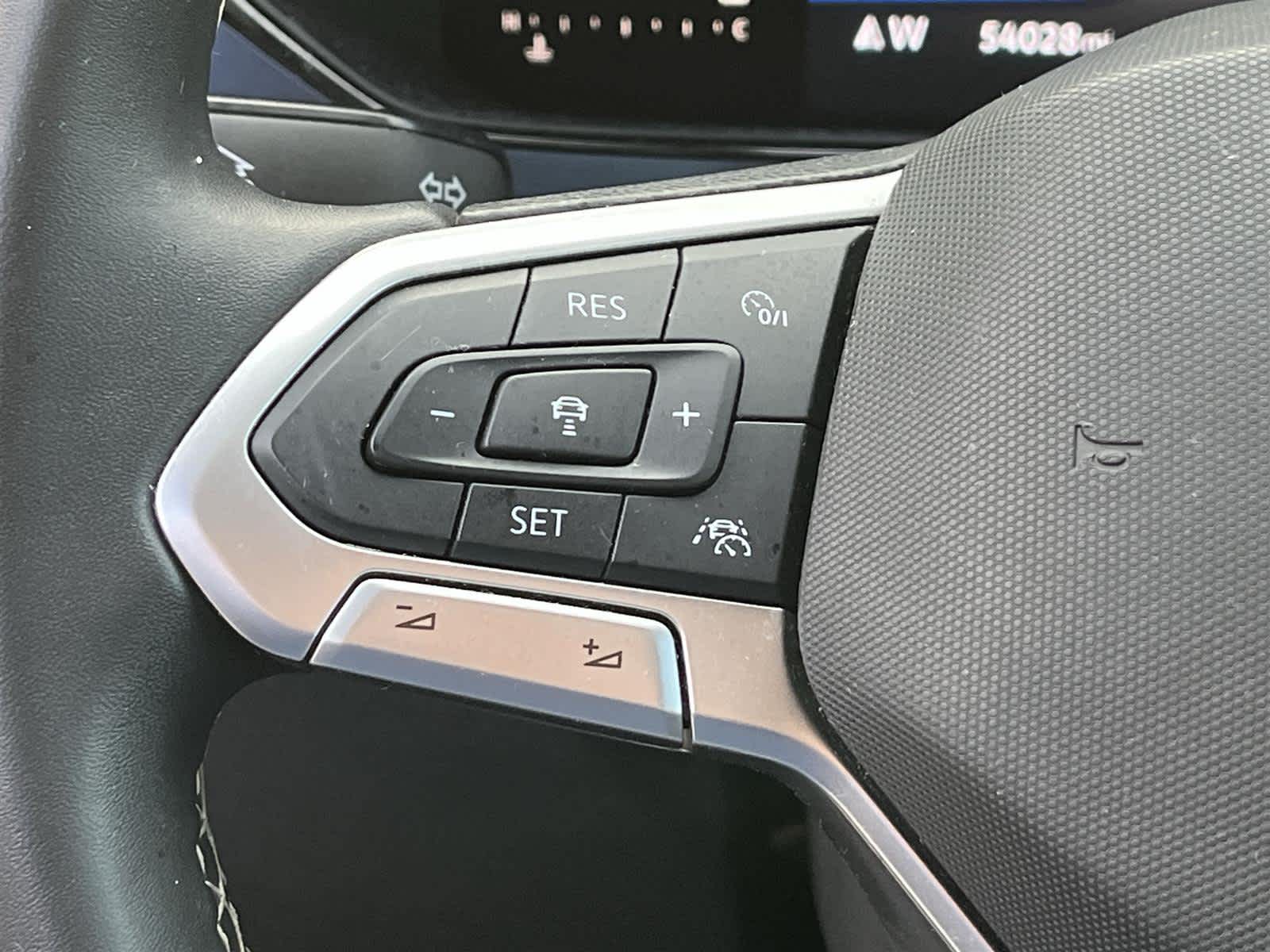 Thumbnail: 2022 Volkswagen Taos - 26