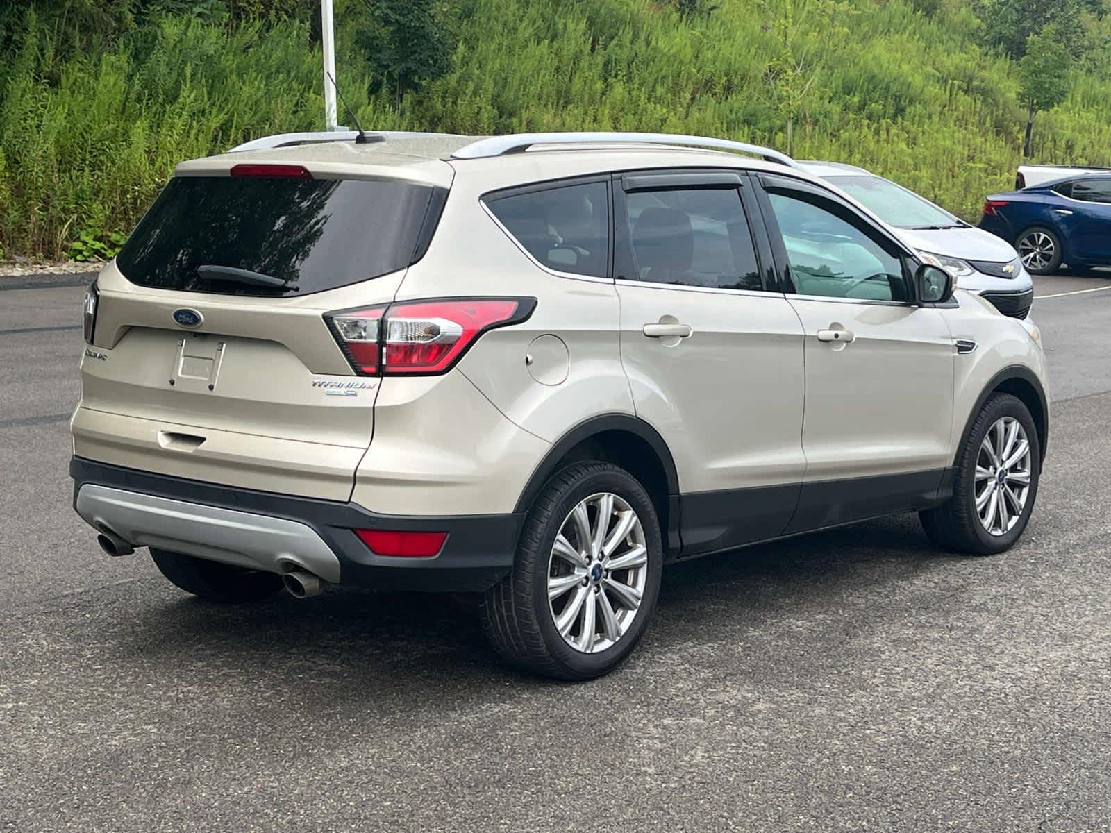 Thumbnail: 2017 Ford Escape - 5