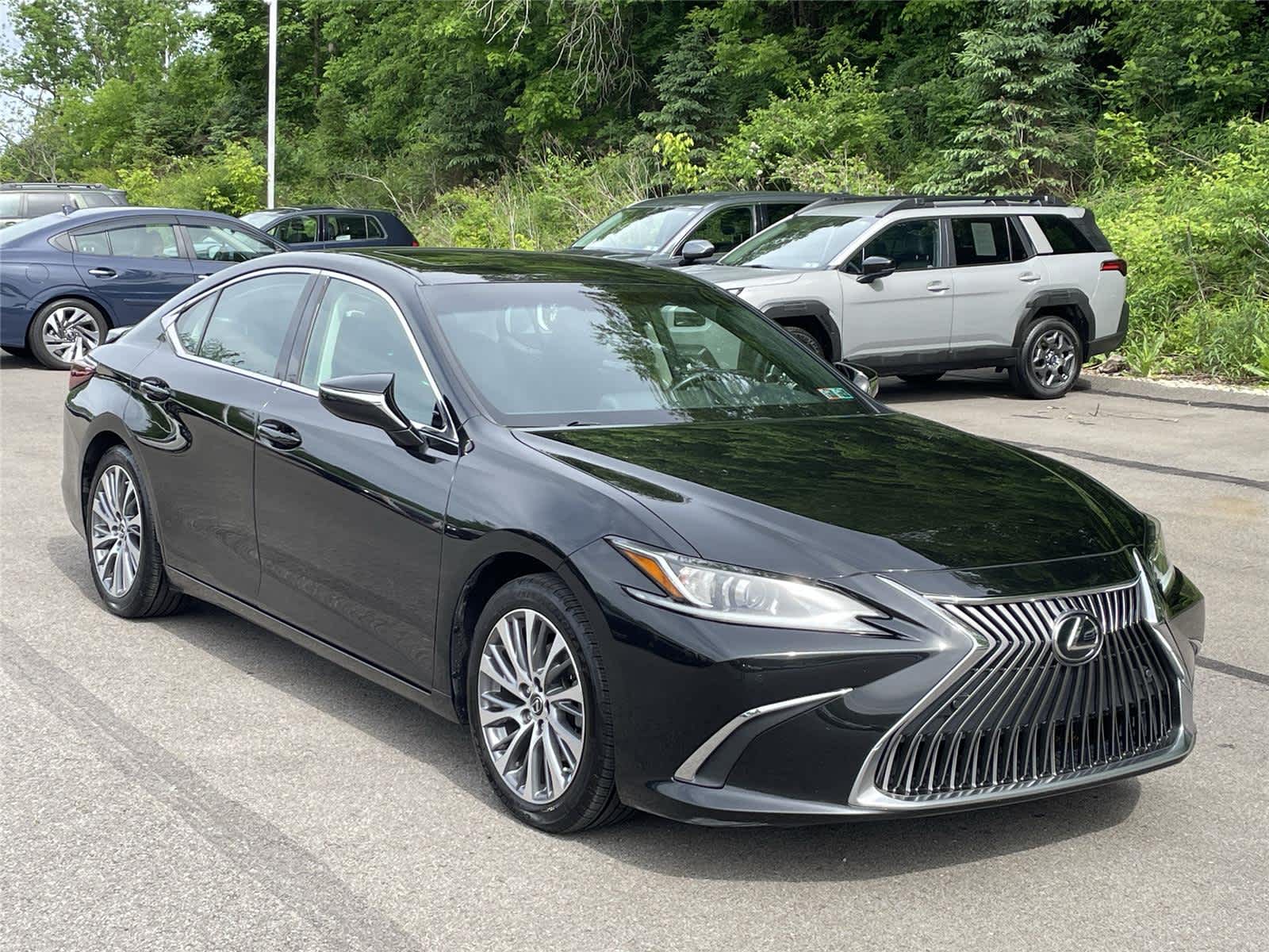 Thumbnail: 2020 Lexus ES - 7