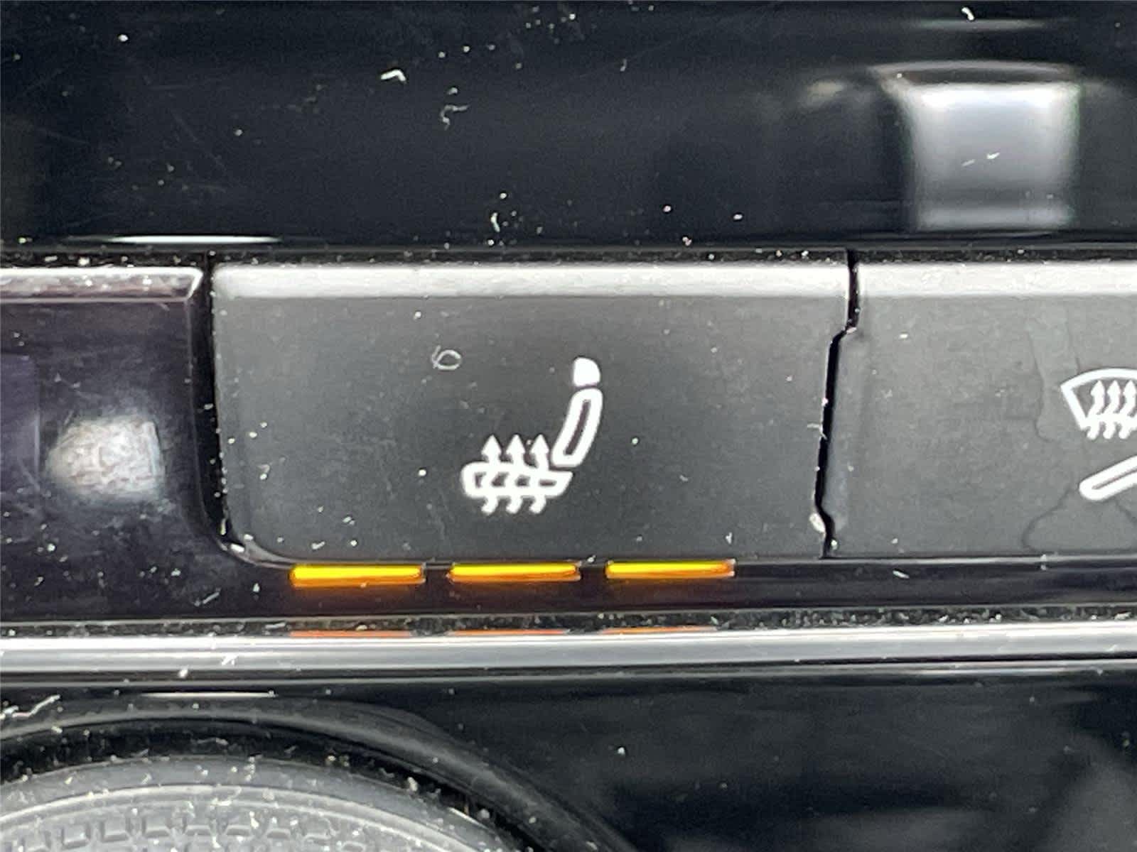 Thumbnail: 2017 Volkswagen Passat - 16