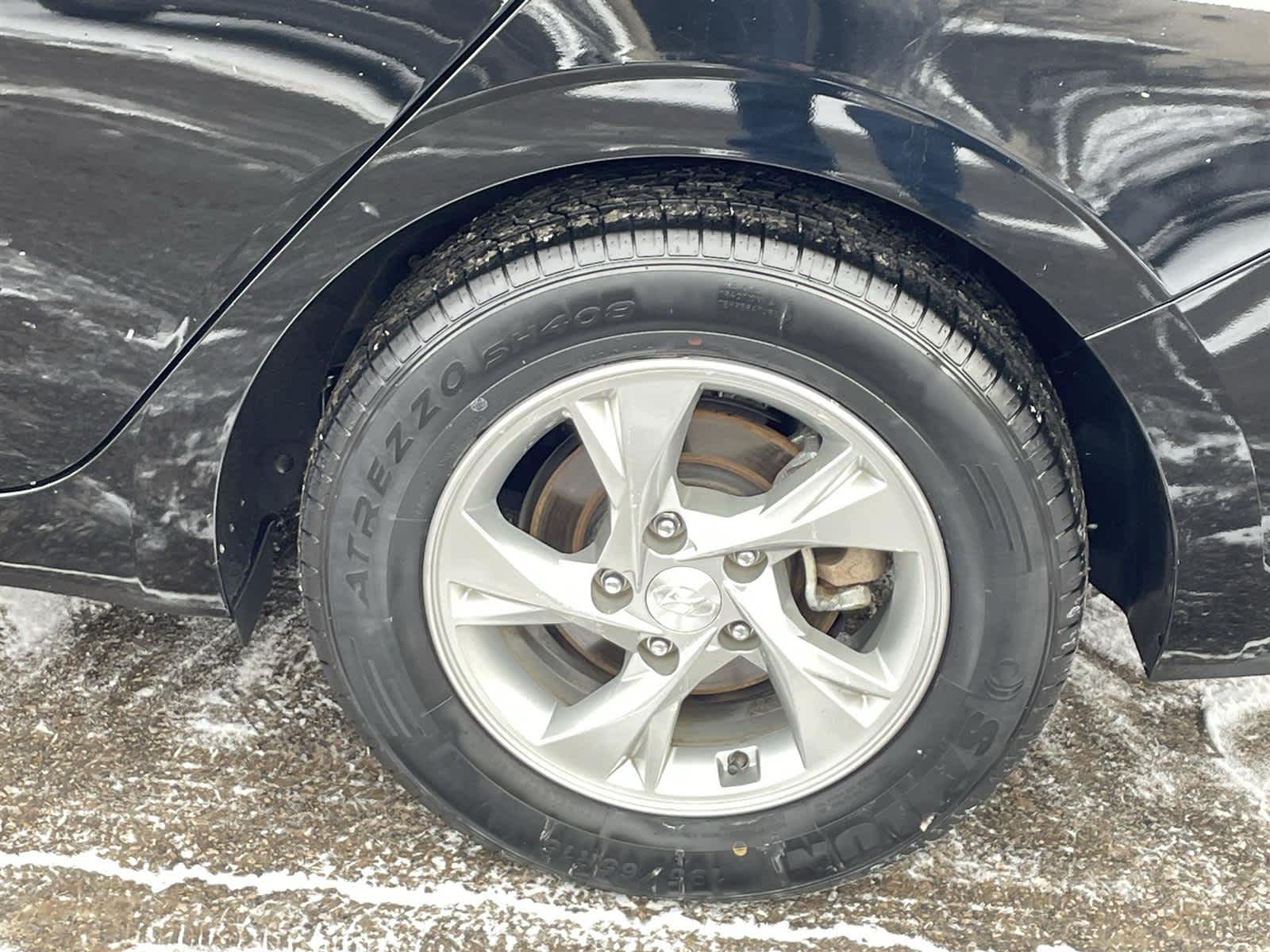 Thumbnail: 2023 Hyundai Elantra - 11