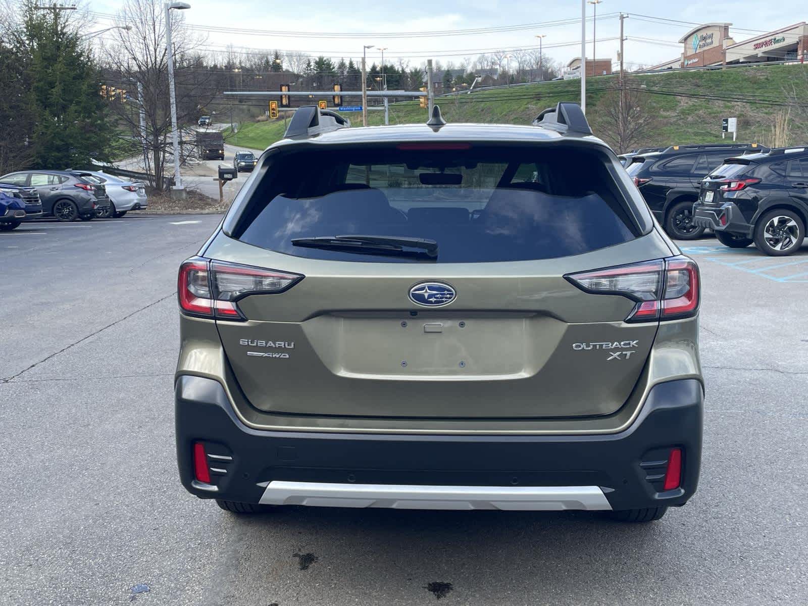 Thumbnail: 2022 Subaru Outback - 4