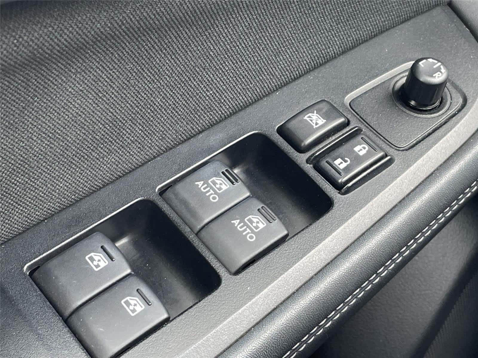 Thumbnail: 2015 Subaru Outback - 18