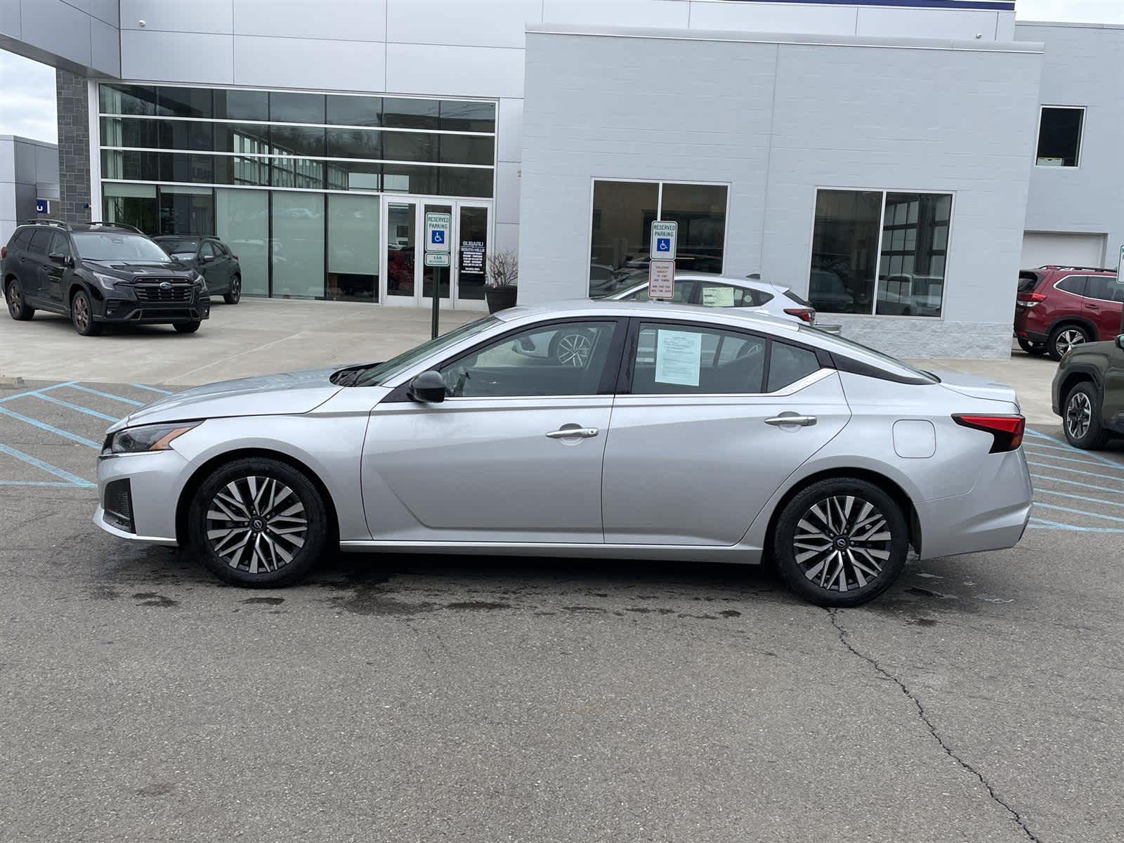 Thumbnail: 2024 Nissan Altima - 2